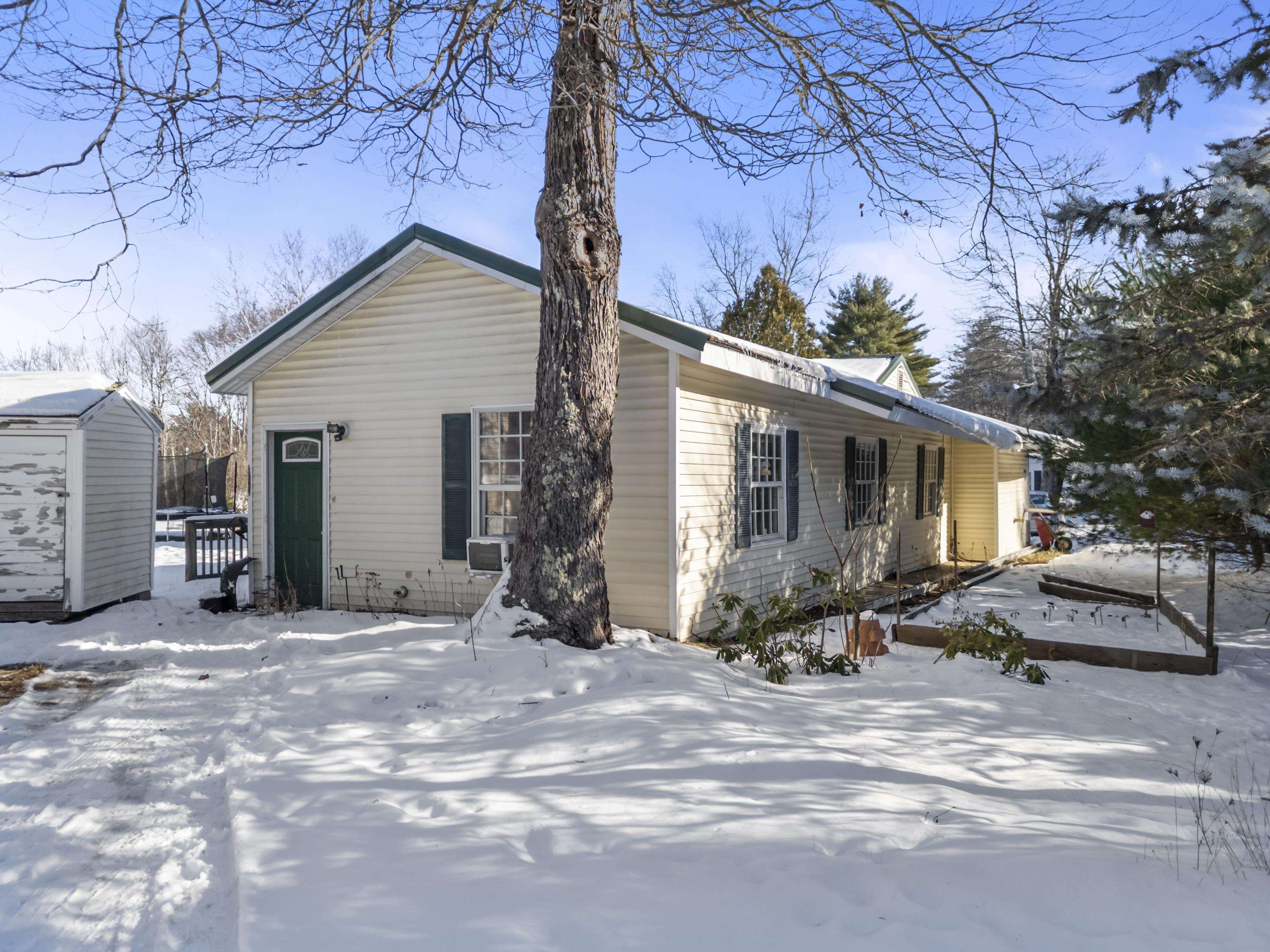 1025 Nh Route 11, Farmington, NH 03835