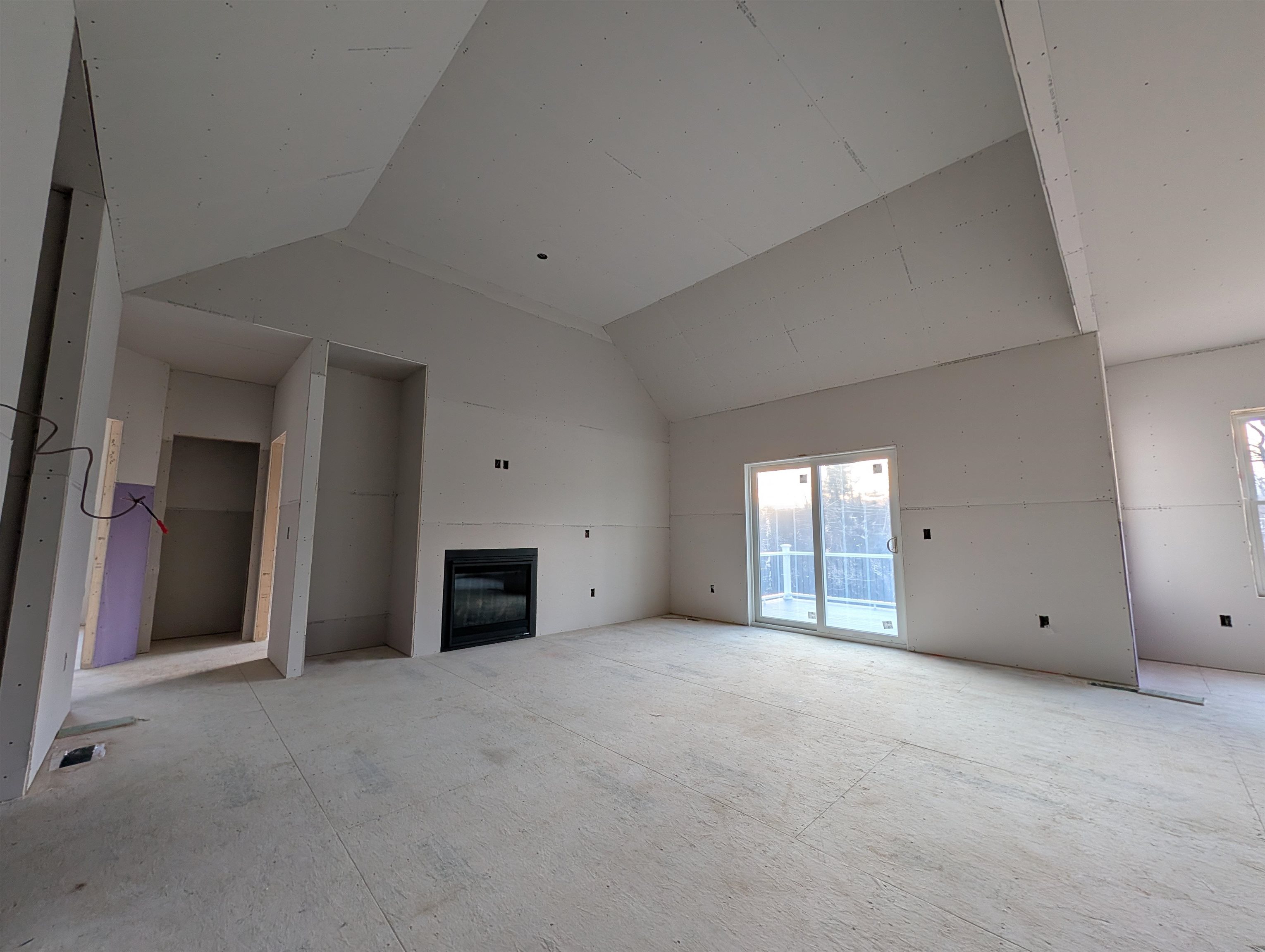 131 Merrimack St, Hooksett, NH 03106