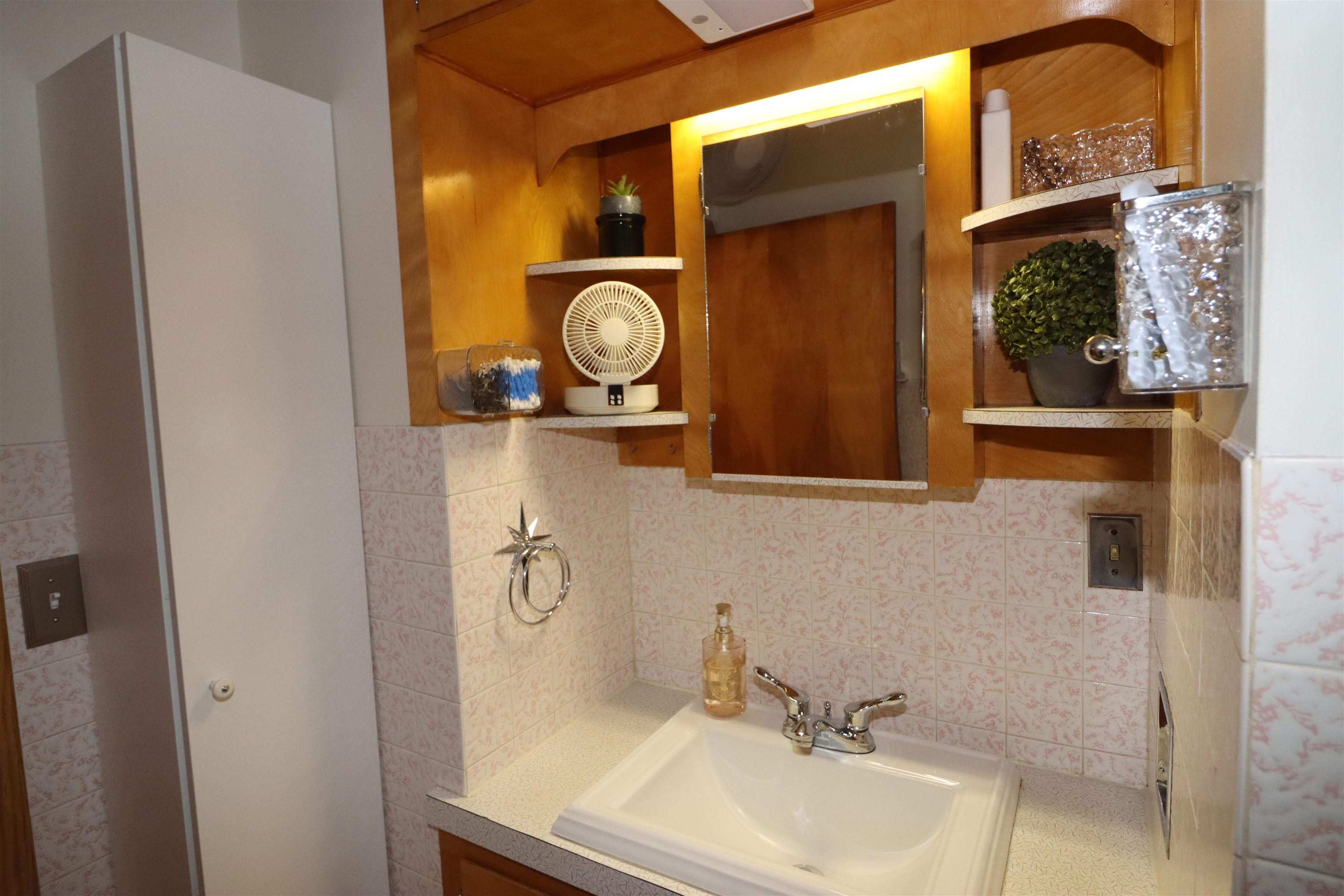 614 Cheshire St, Berlin, NH 03570