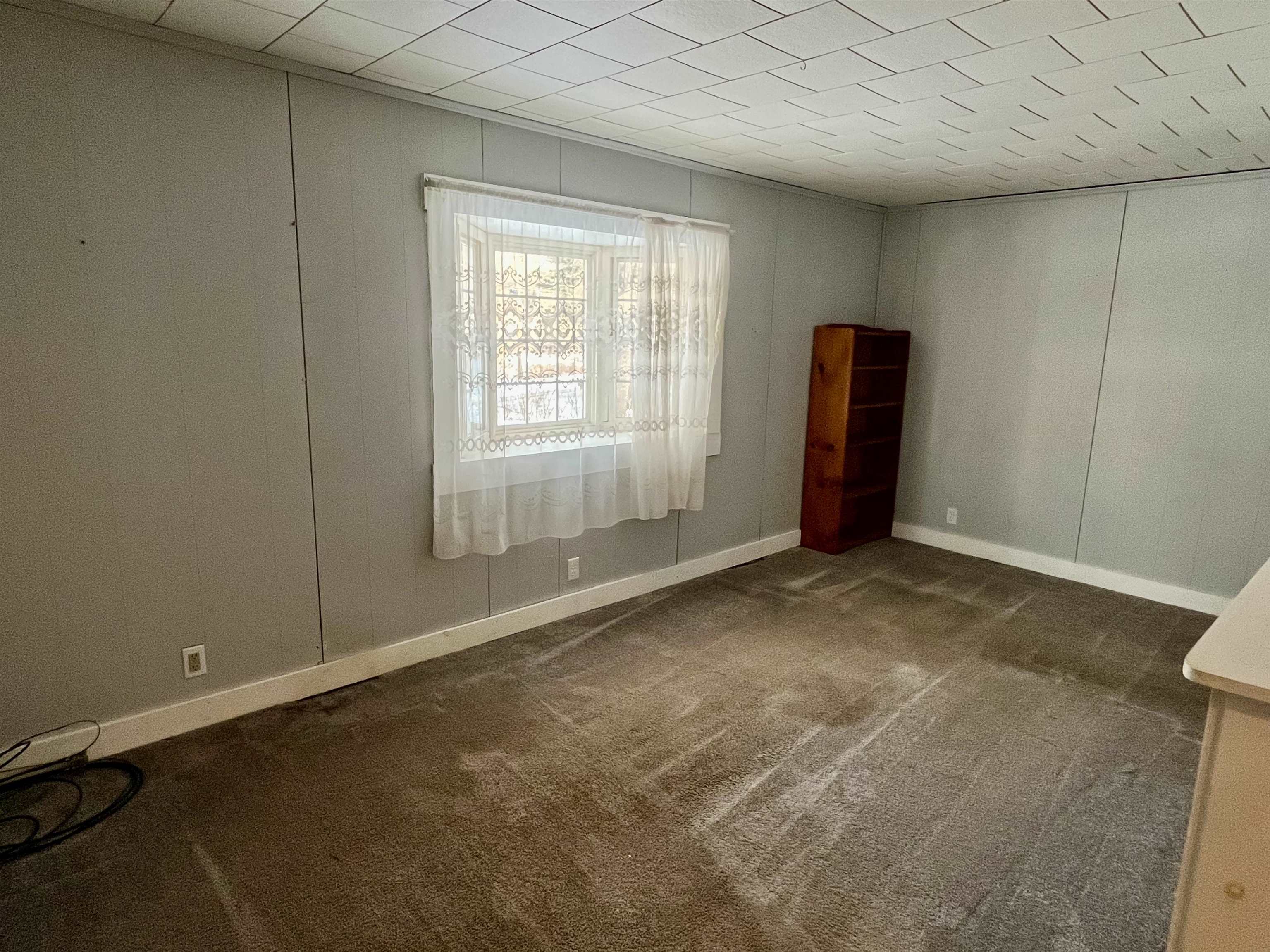 2 Bell St, Gorham, NH 03581