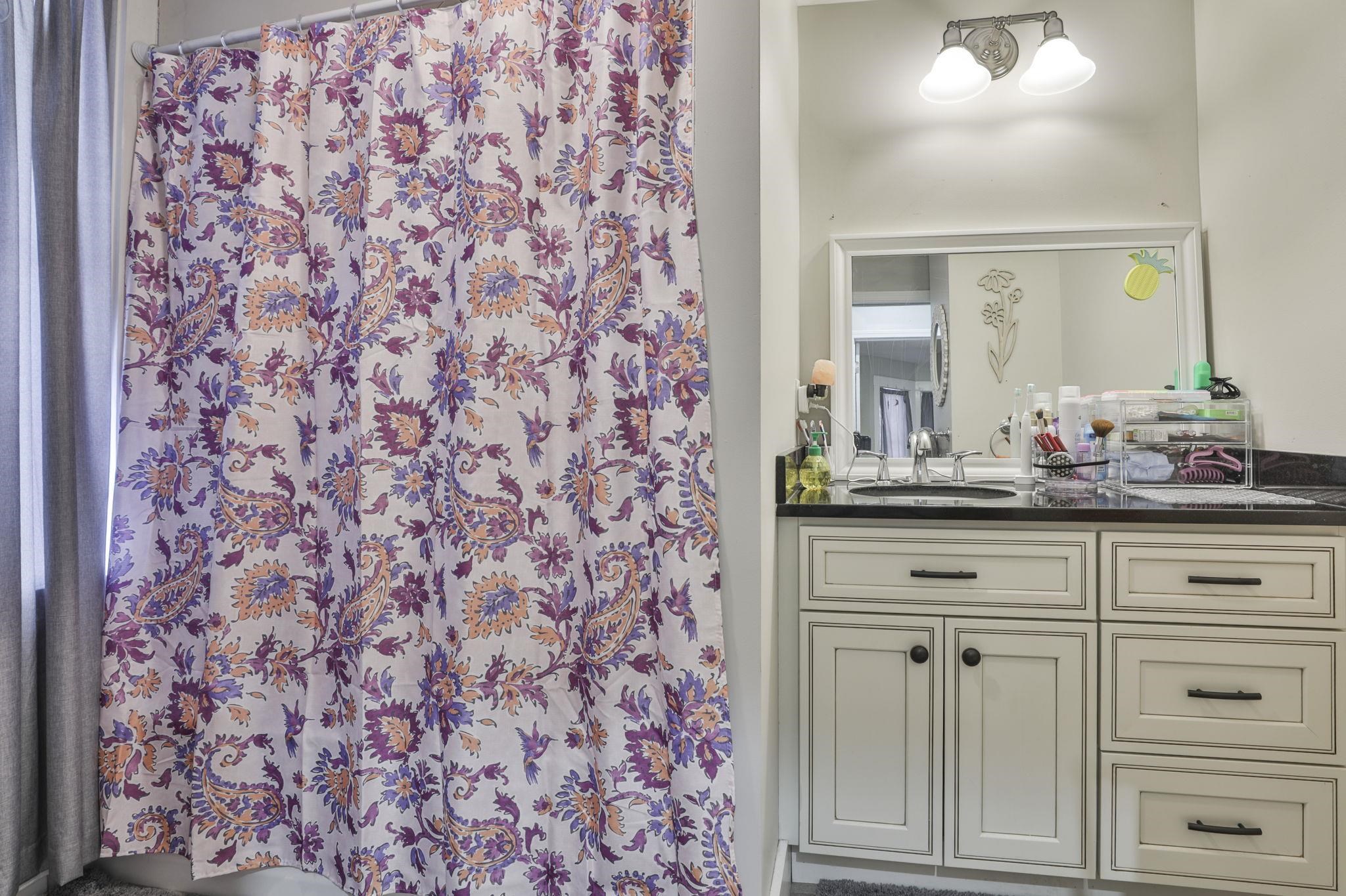 29 Beech St, Newport, NH 03773