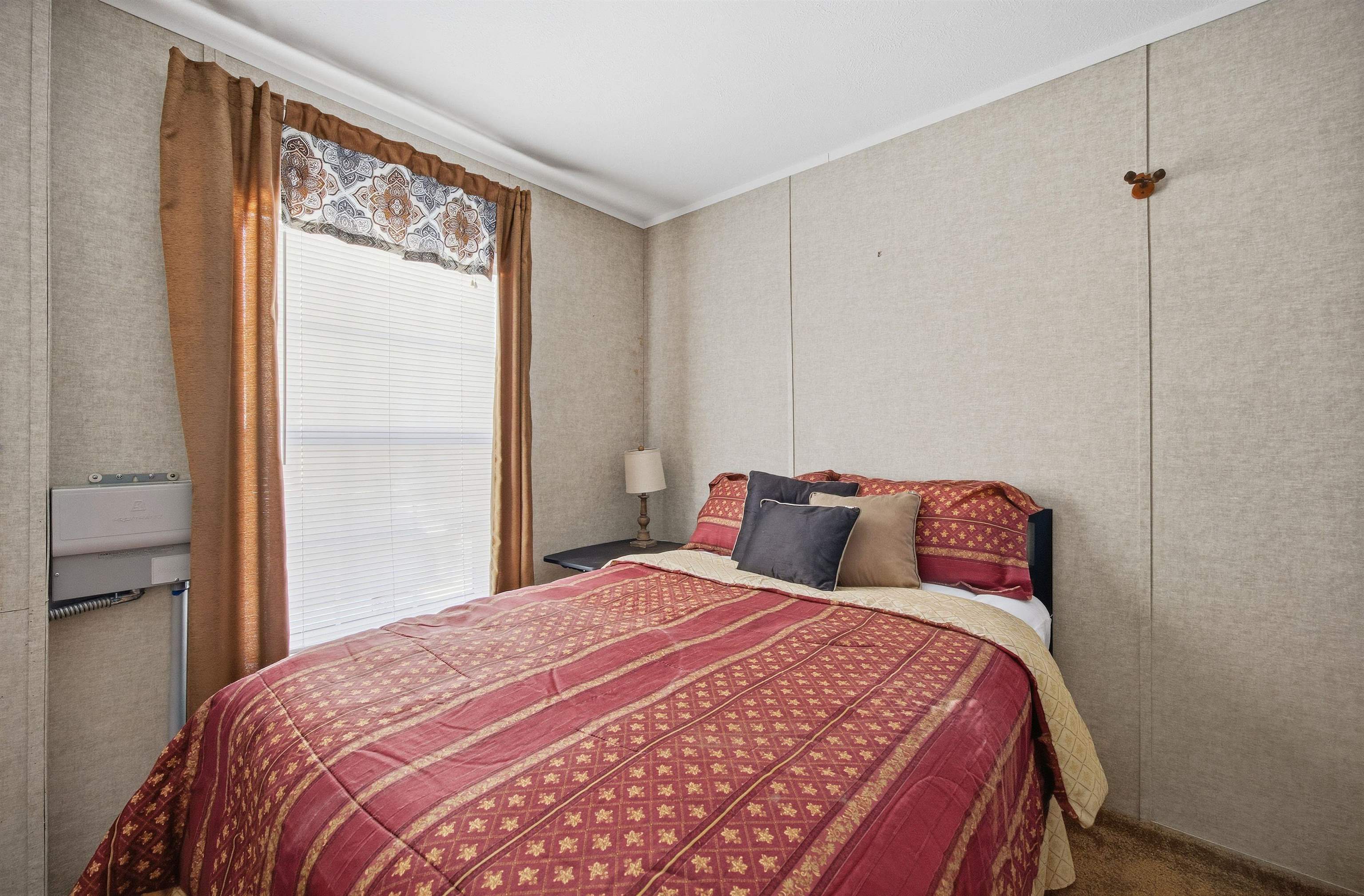 190 Manchester St, Concord, NH 03301