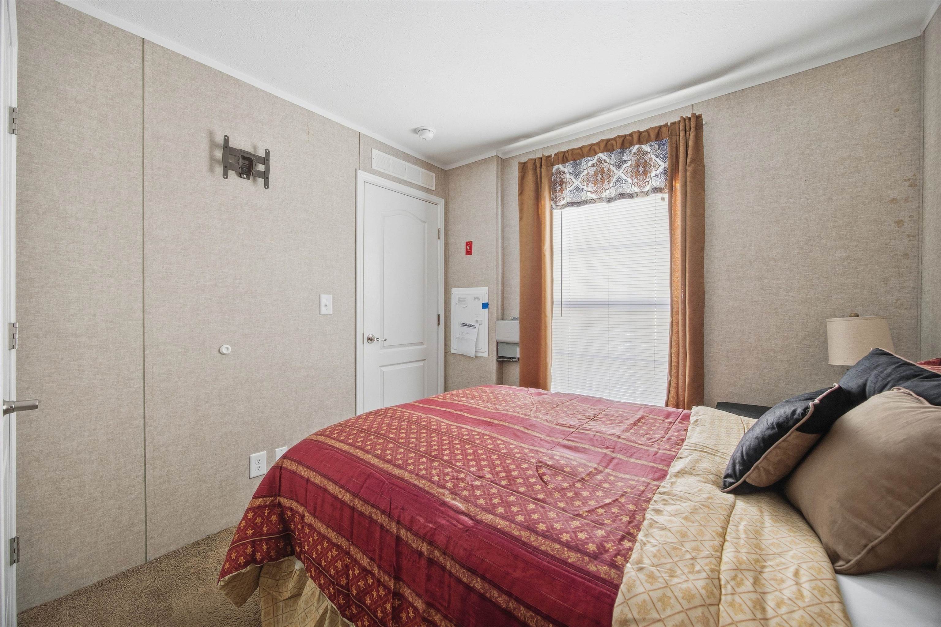 190 Manchester St, Concord, NH 03301