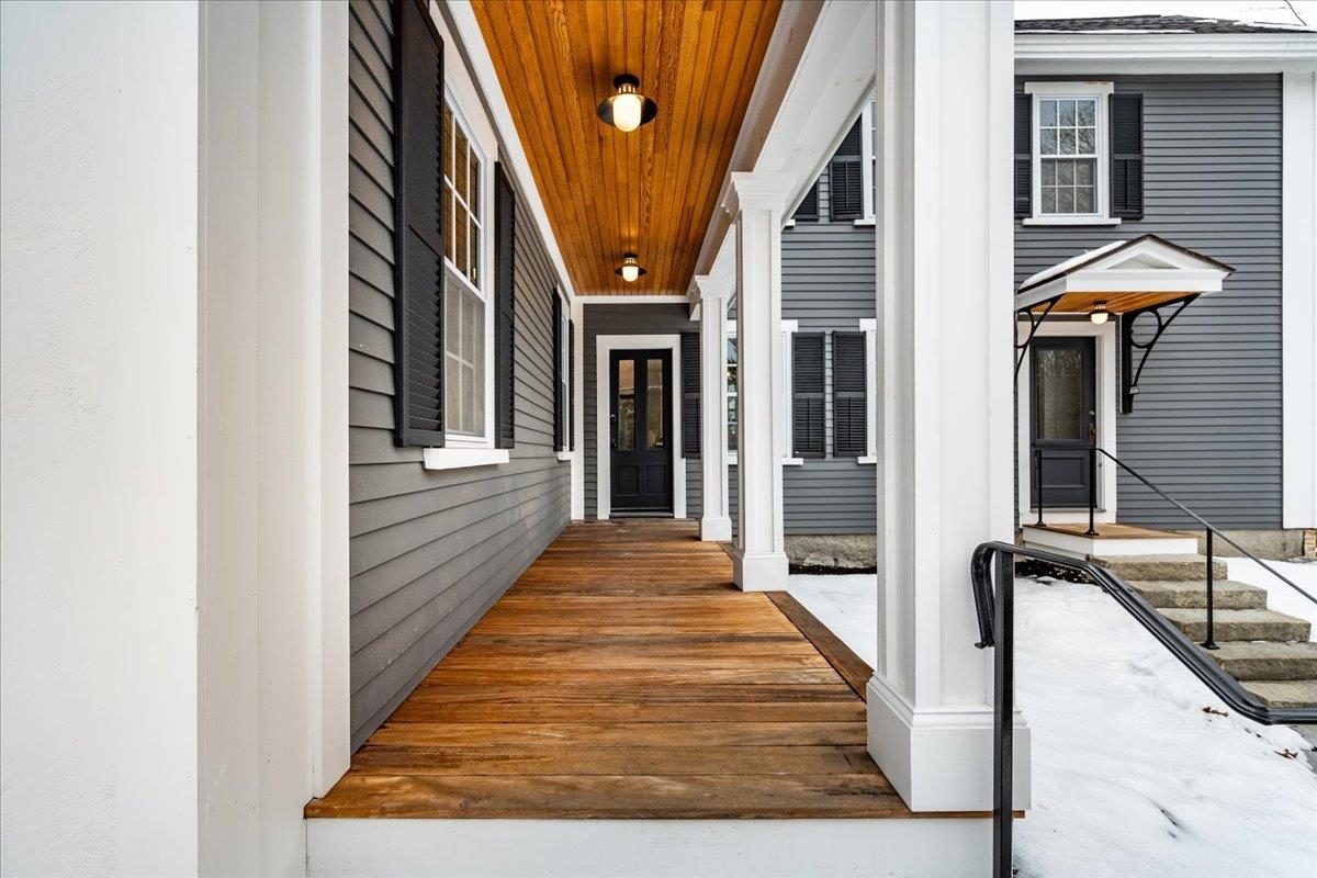 18 Souhegan St, Milford, NH 03055