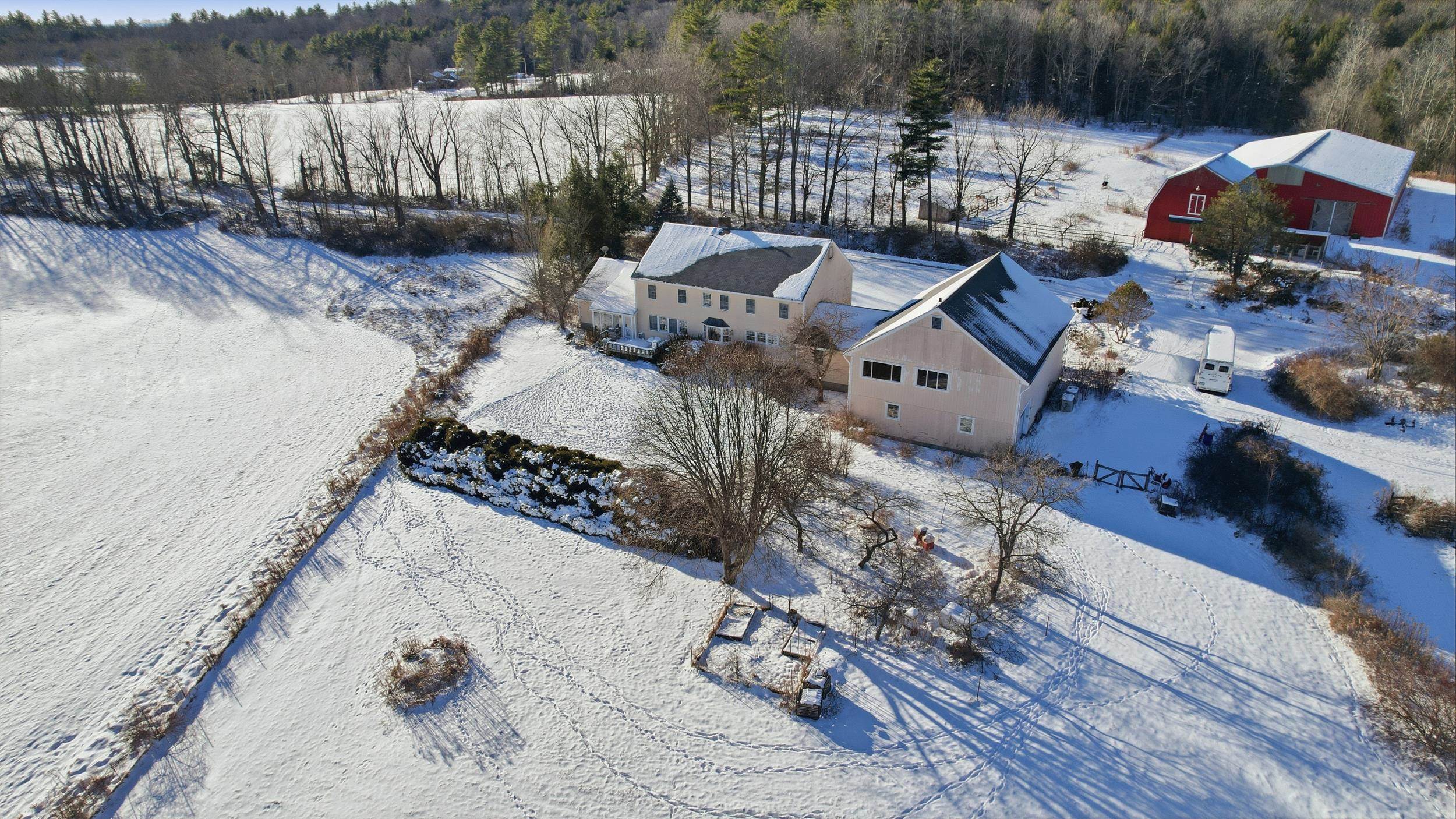 203 Winch Hill Rd, Langdon, NH 03602