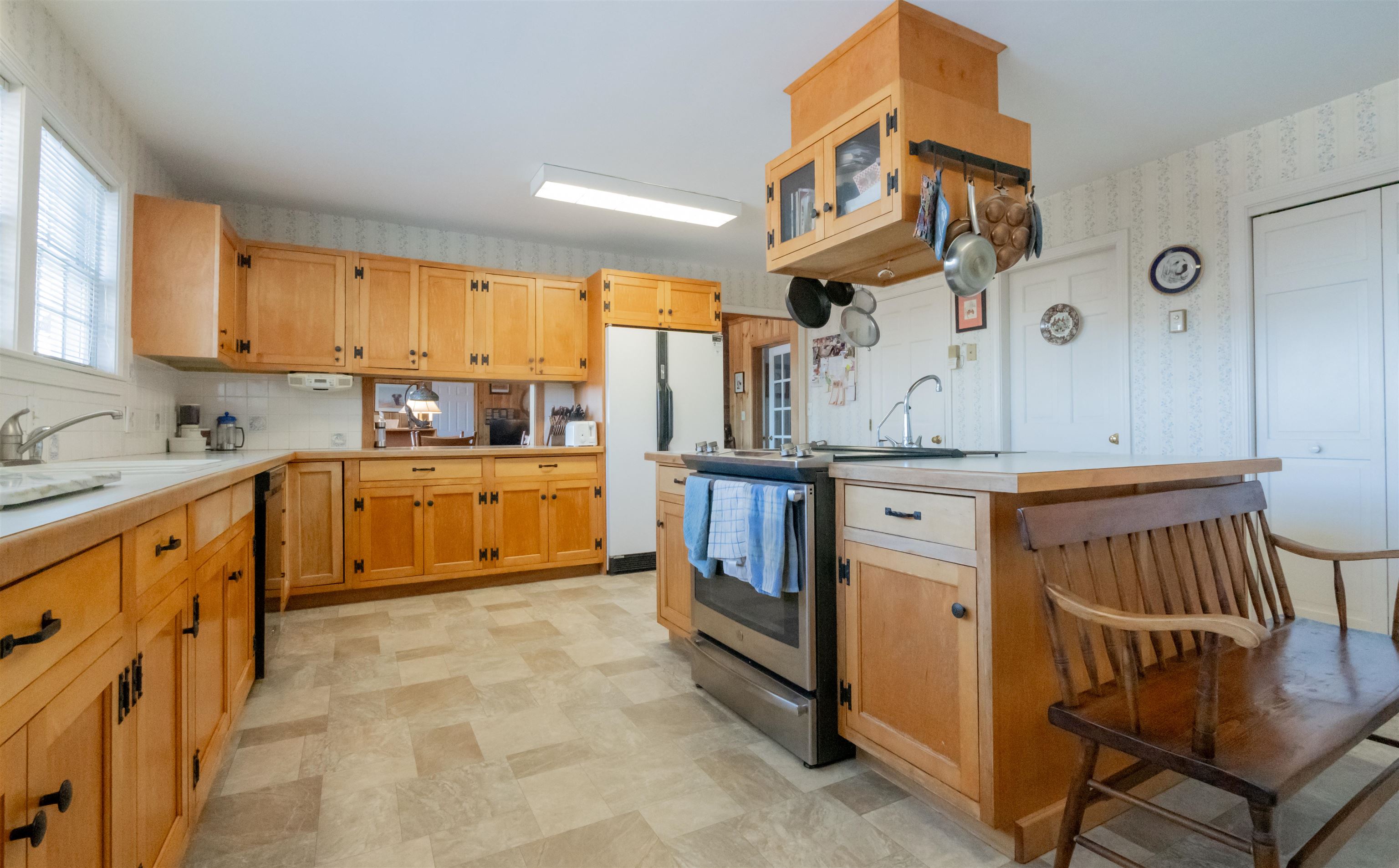 203 Winch Hill Rd, Langdon, NH 03602