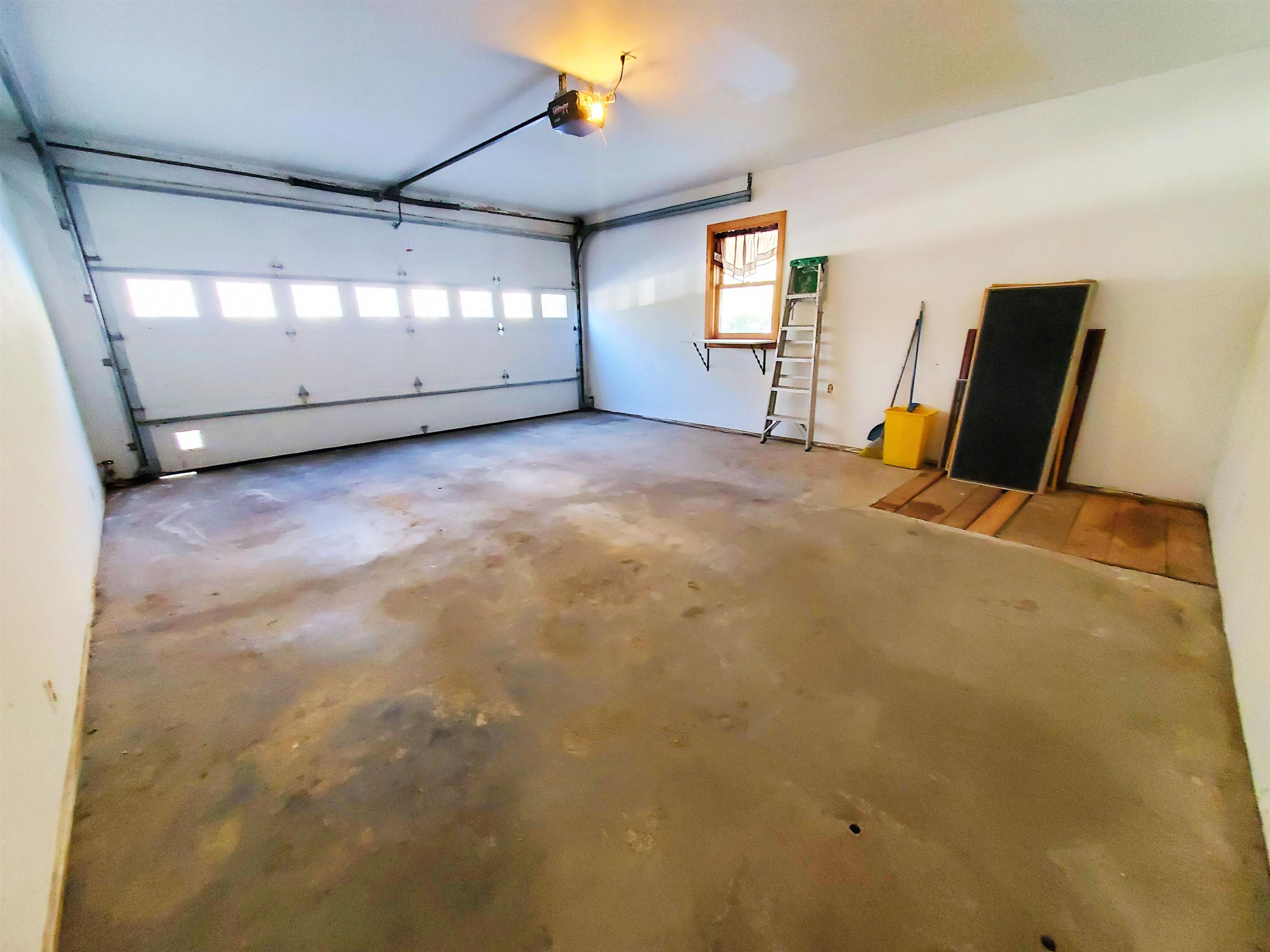 58 Main St, Andover, NH 03216