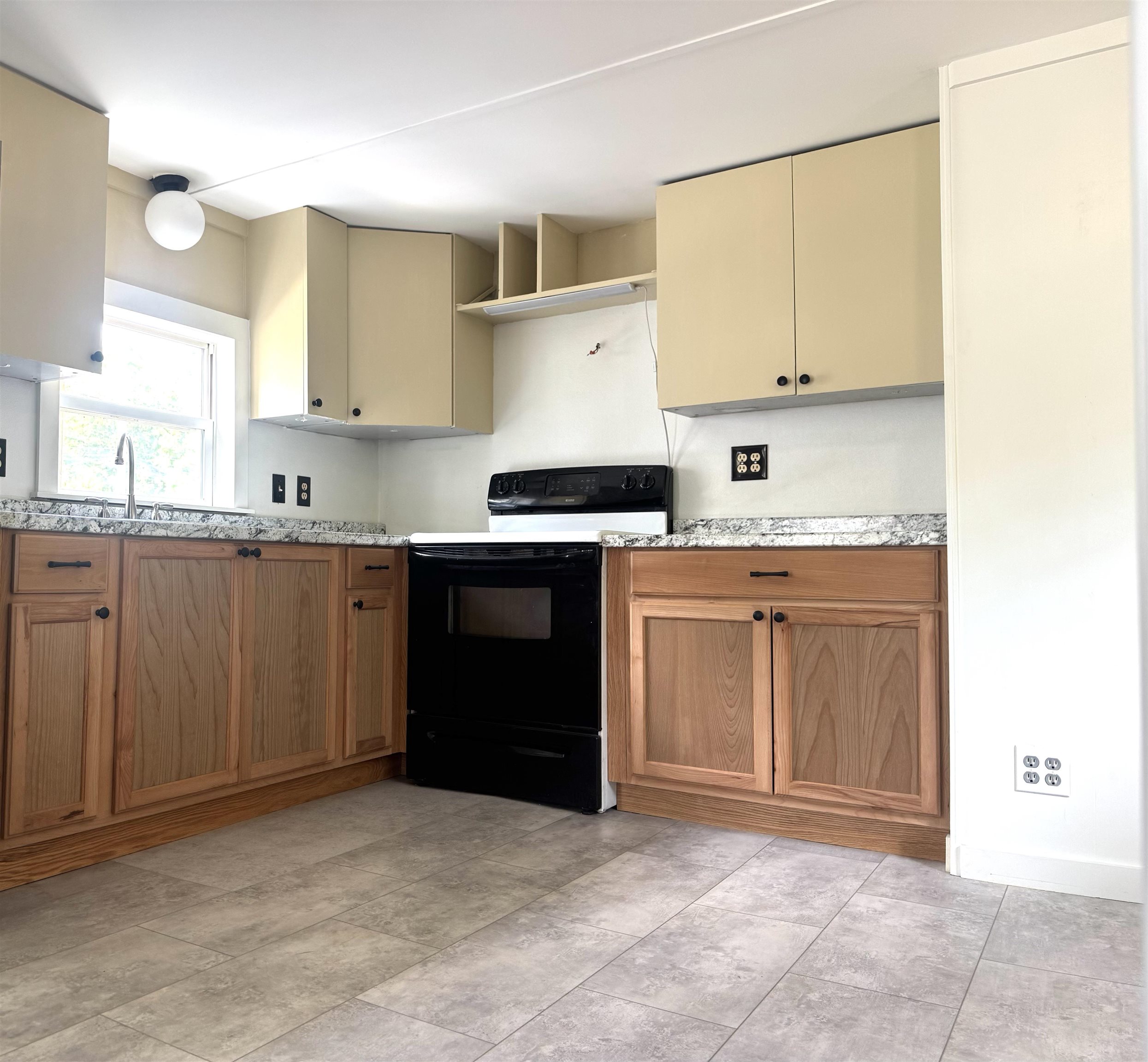 6 Boe Rd, Holderness, NH 03245