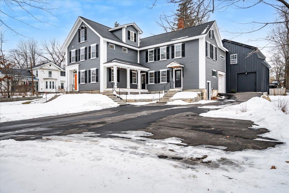 18 Souhegan St, Milford, NH 03055