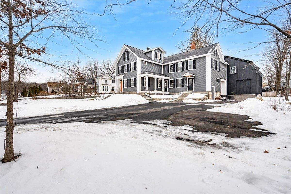 18 Souhegan St, Milford, NH 03055