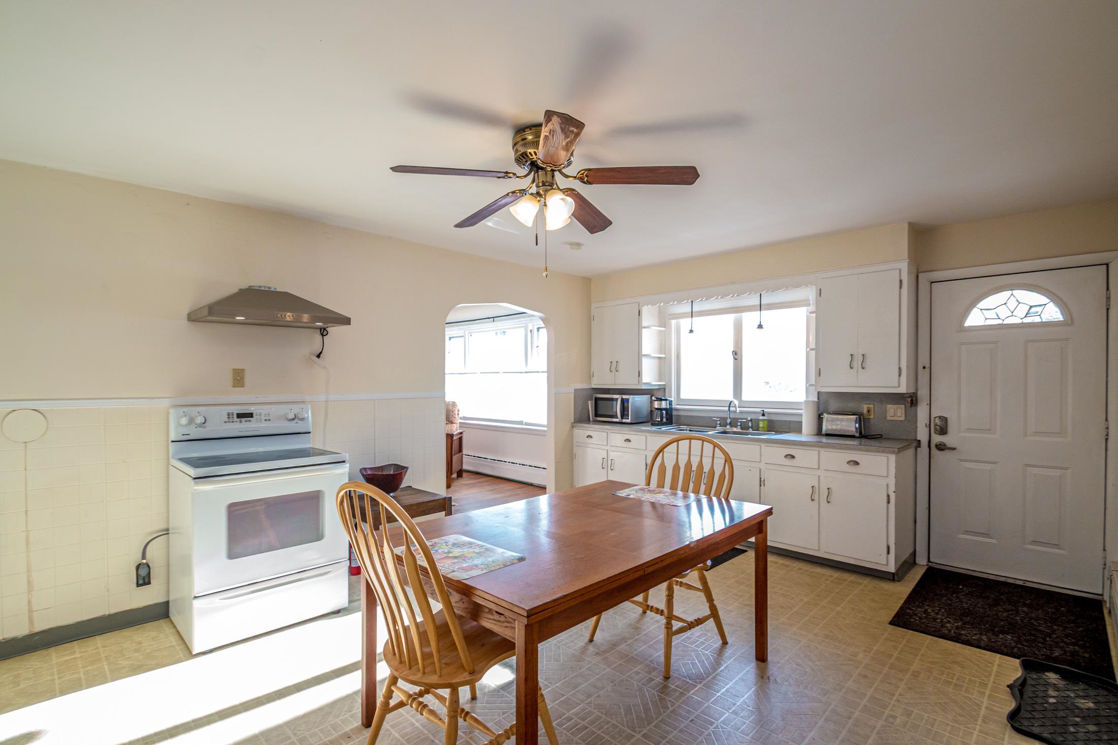 48 Main St, Gorham, NH 03581