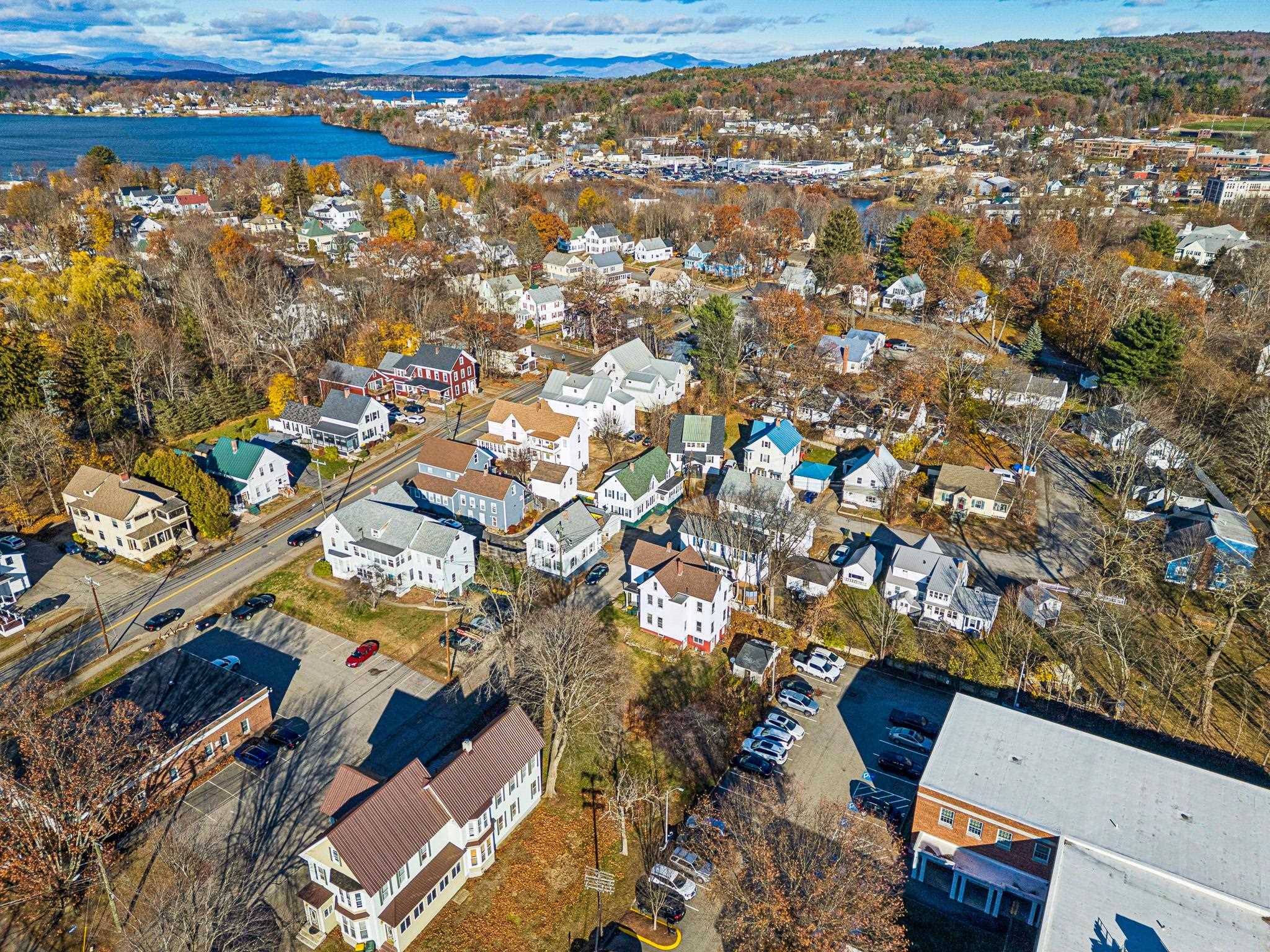 24 Parker St, Laconia, NH 03246