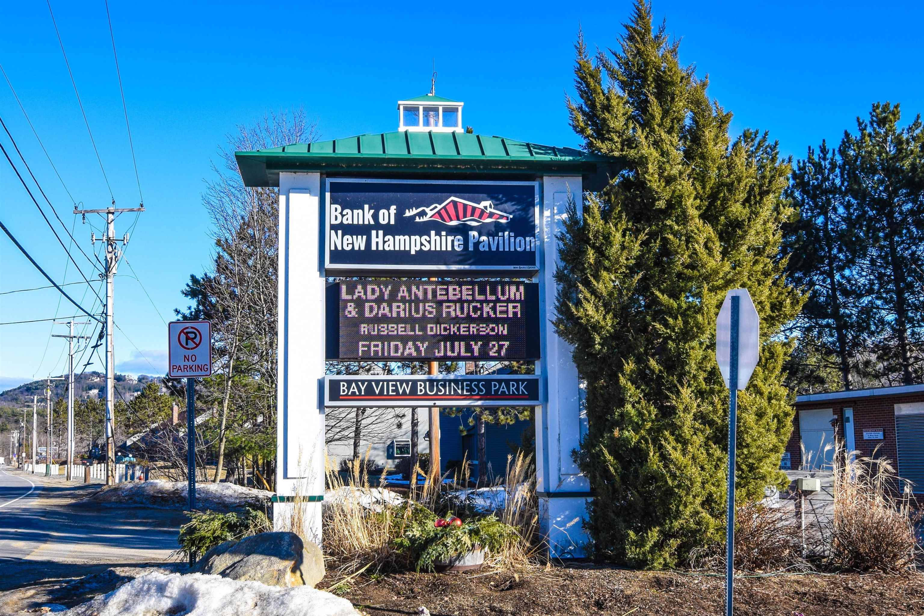 24 Parker St, Laconia, NH 03246