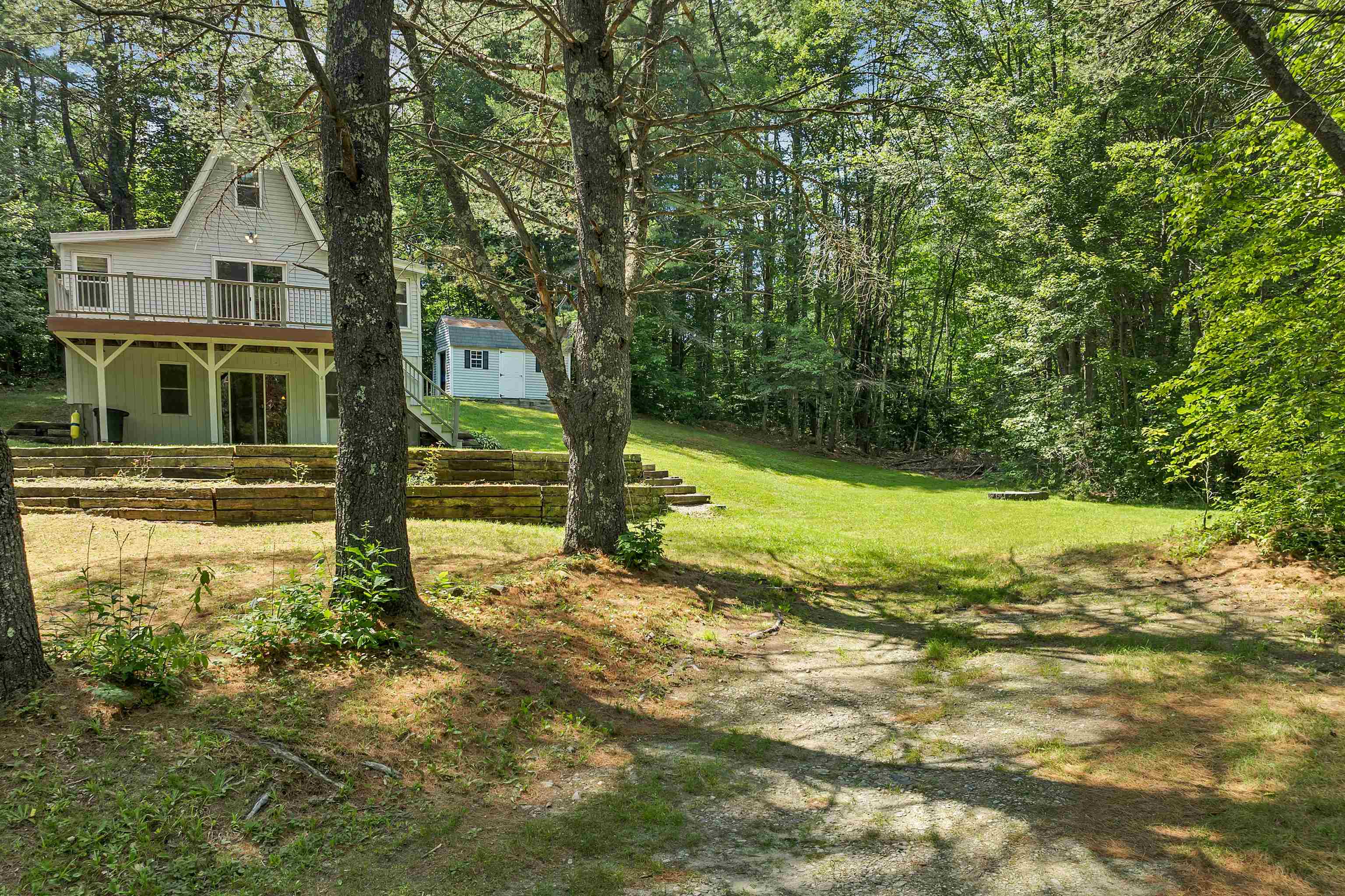 4 Rustic Shores Rd, Alton, NH 03809