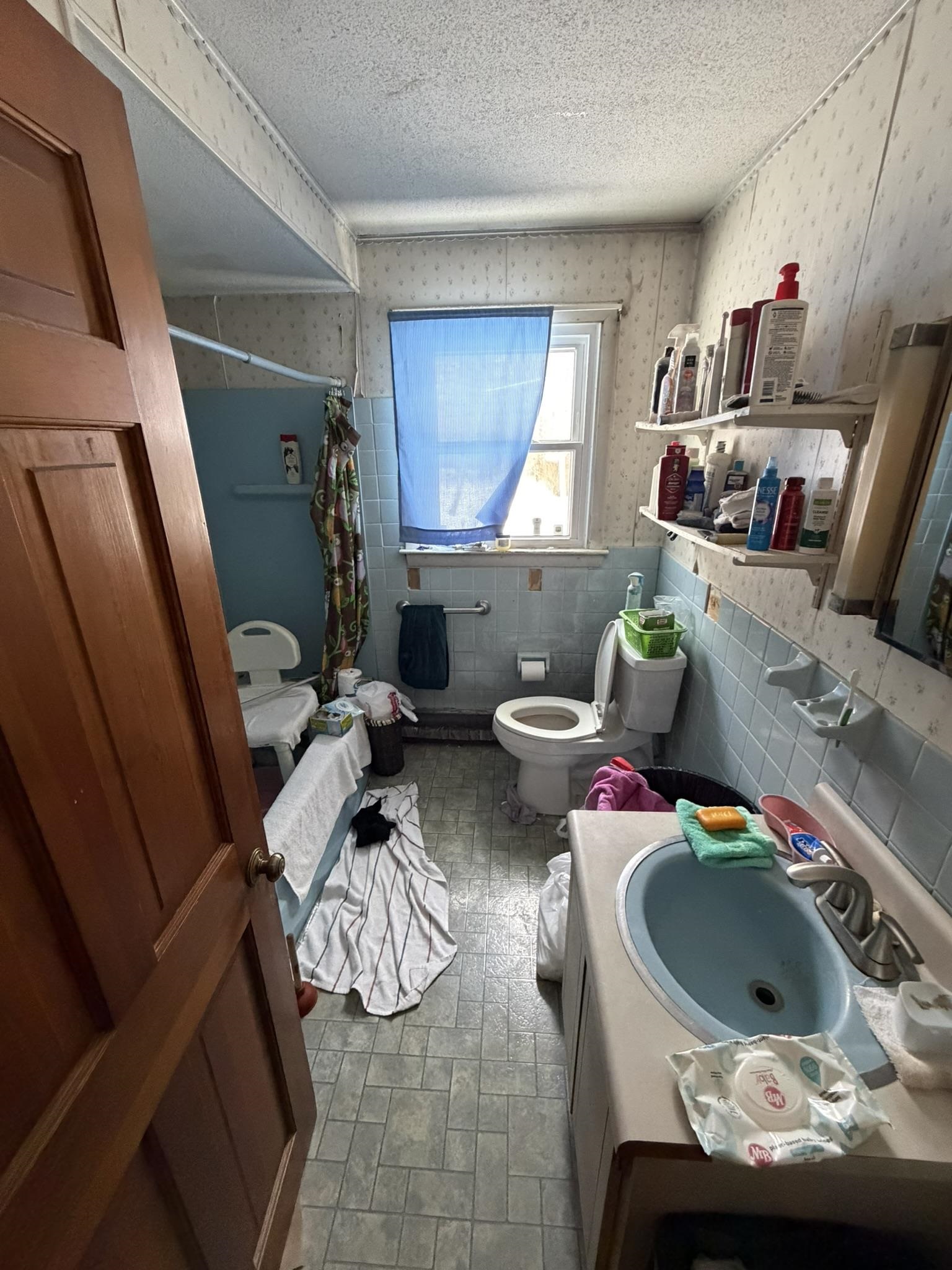 64 Forest Ln, Boscawen, NH 03303