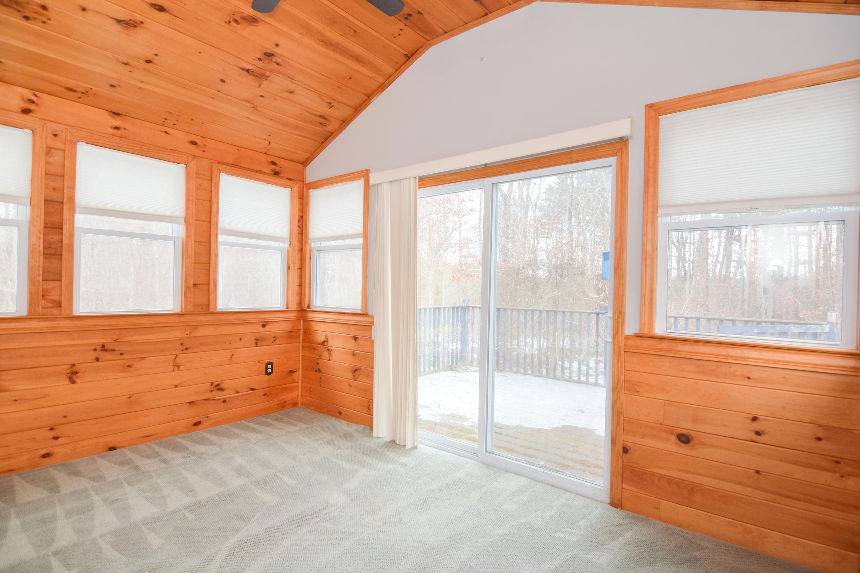 47 Campbell St, Salem, NH 03079