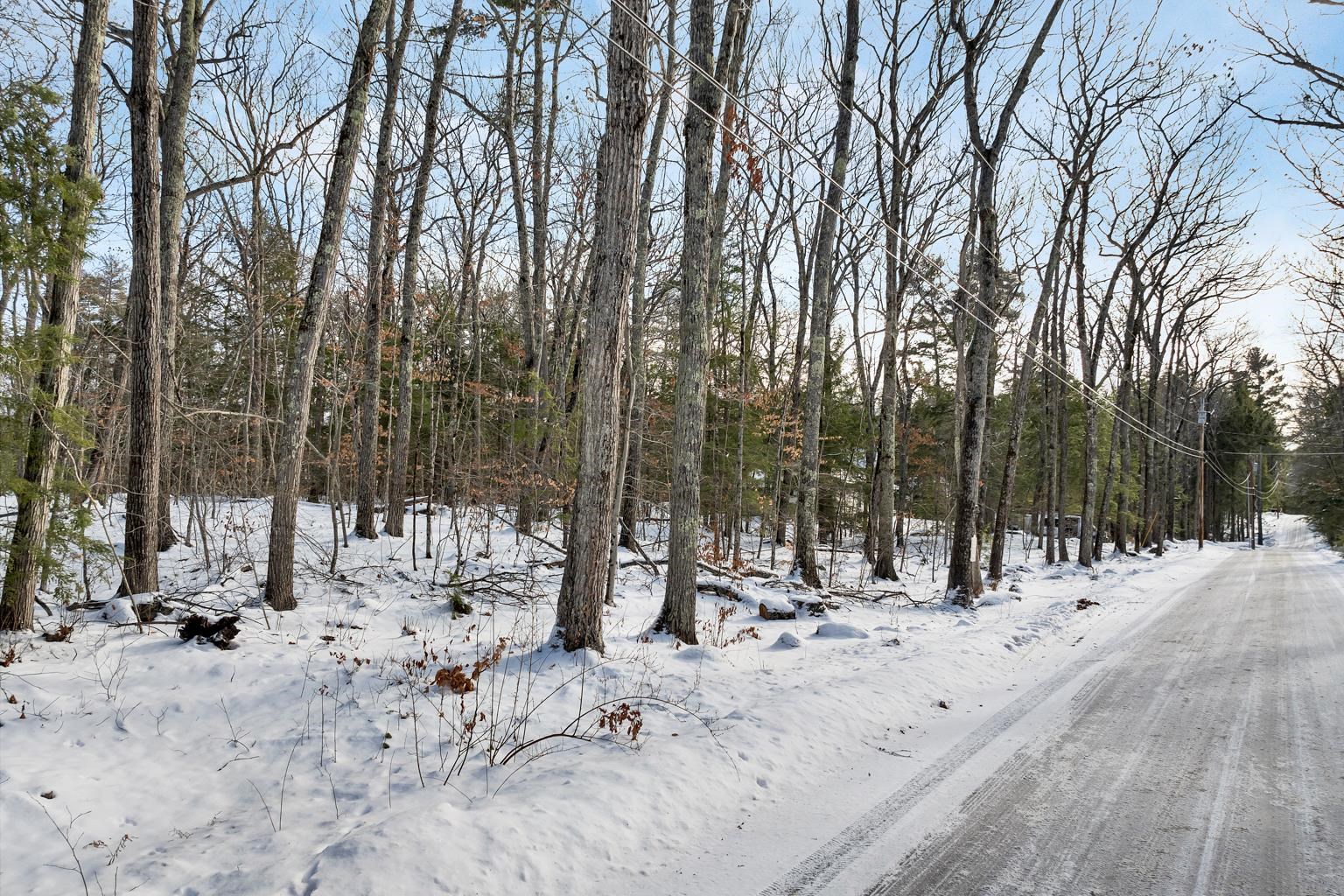 42 Kings Pine Rd, Wolfeboro, NH 03894