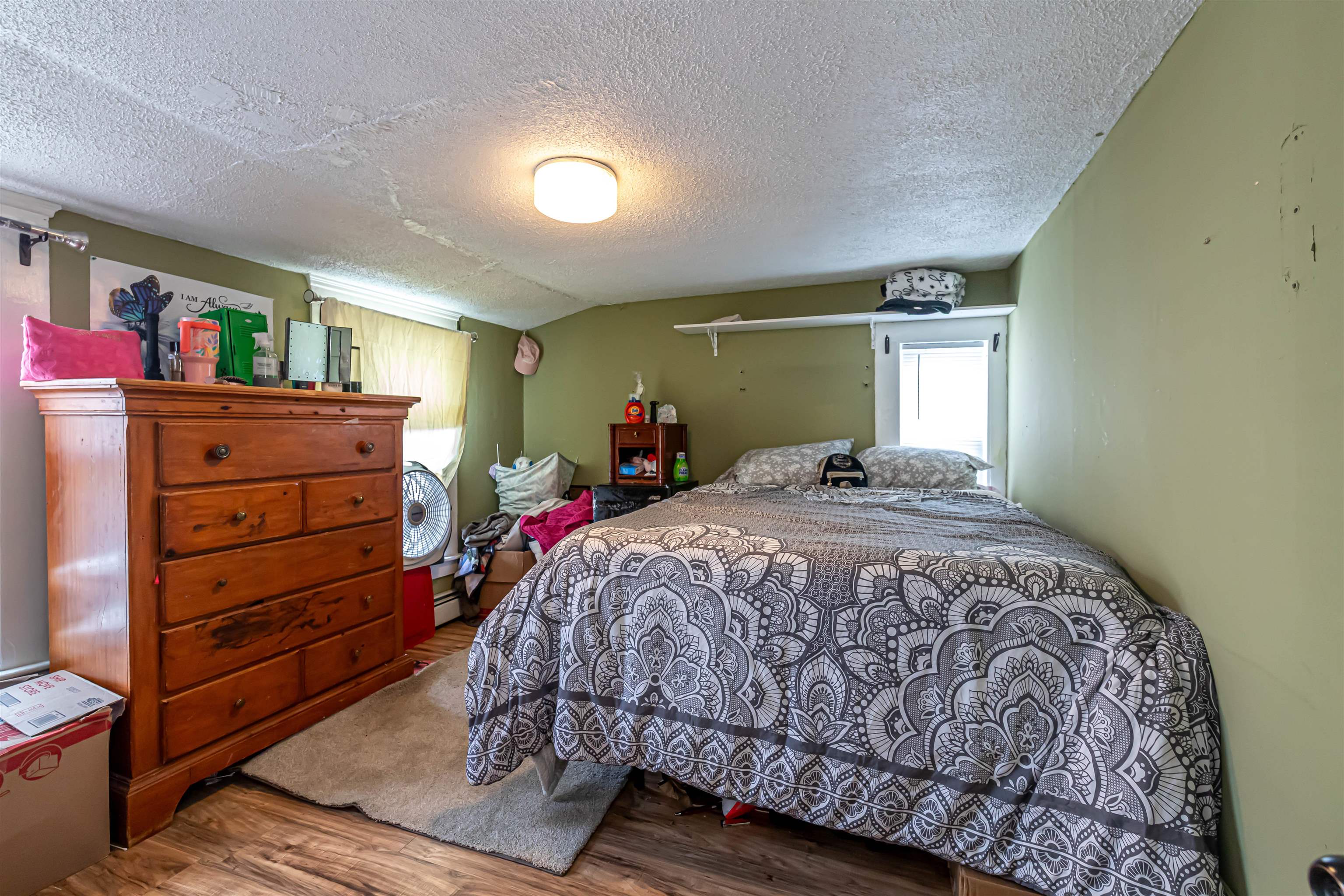 10 North Main St, Derry, NH 03038