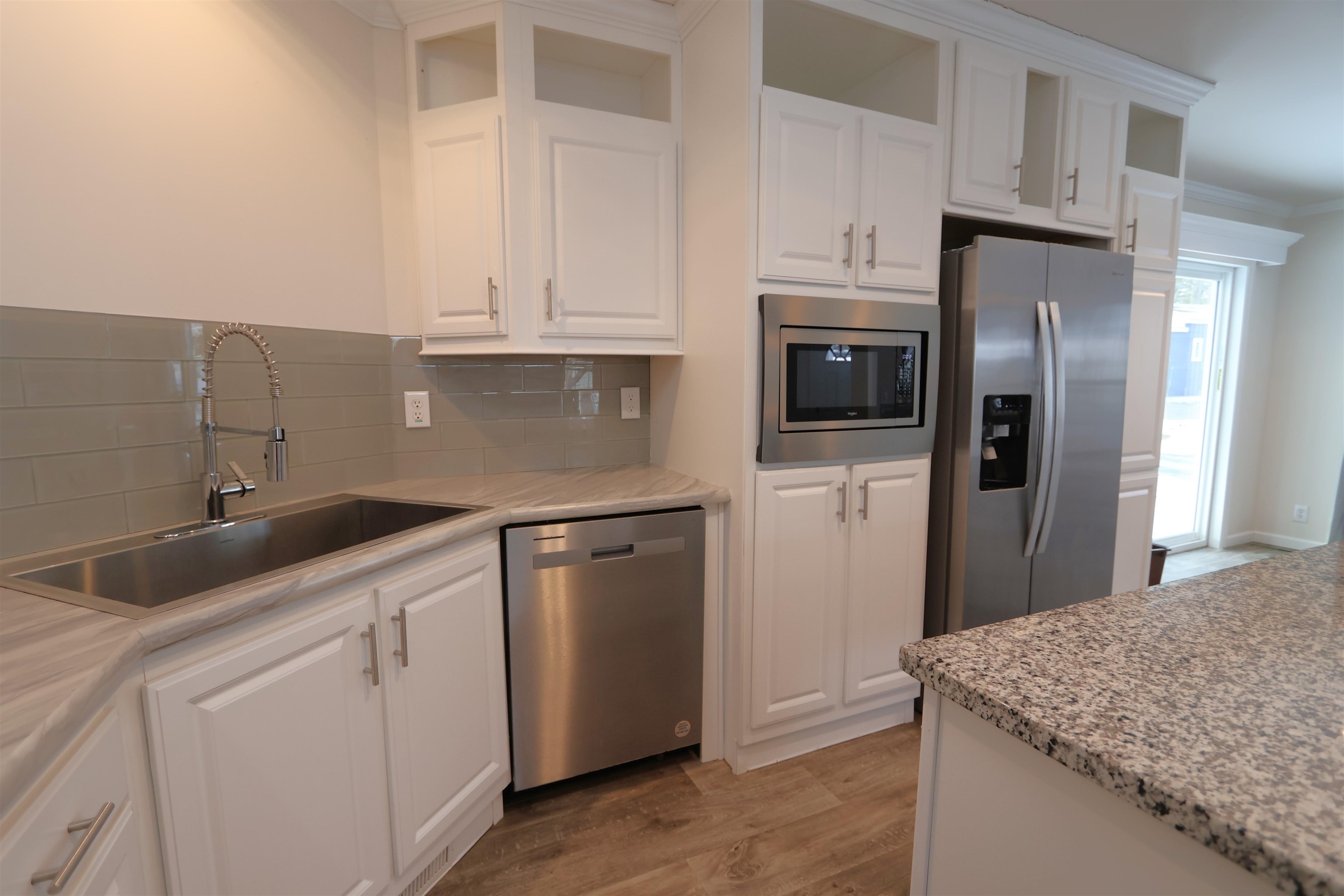 609 Canterbury Dr, Exeter, NH 03833