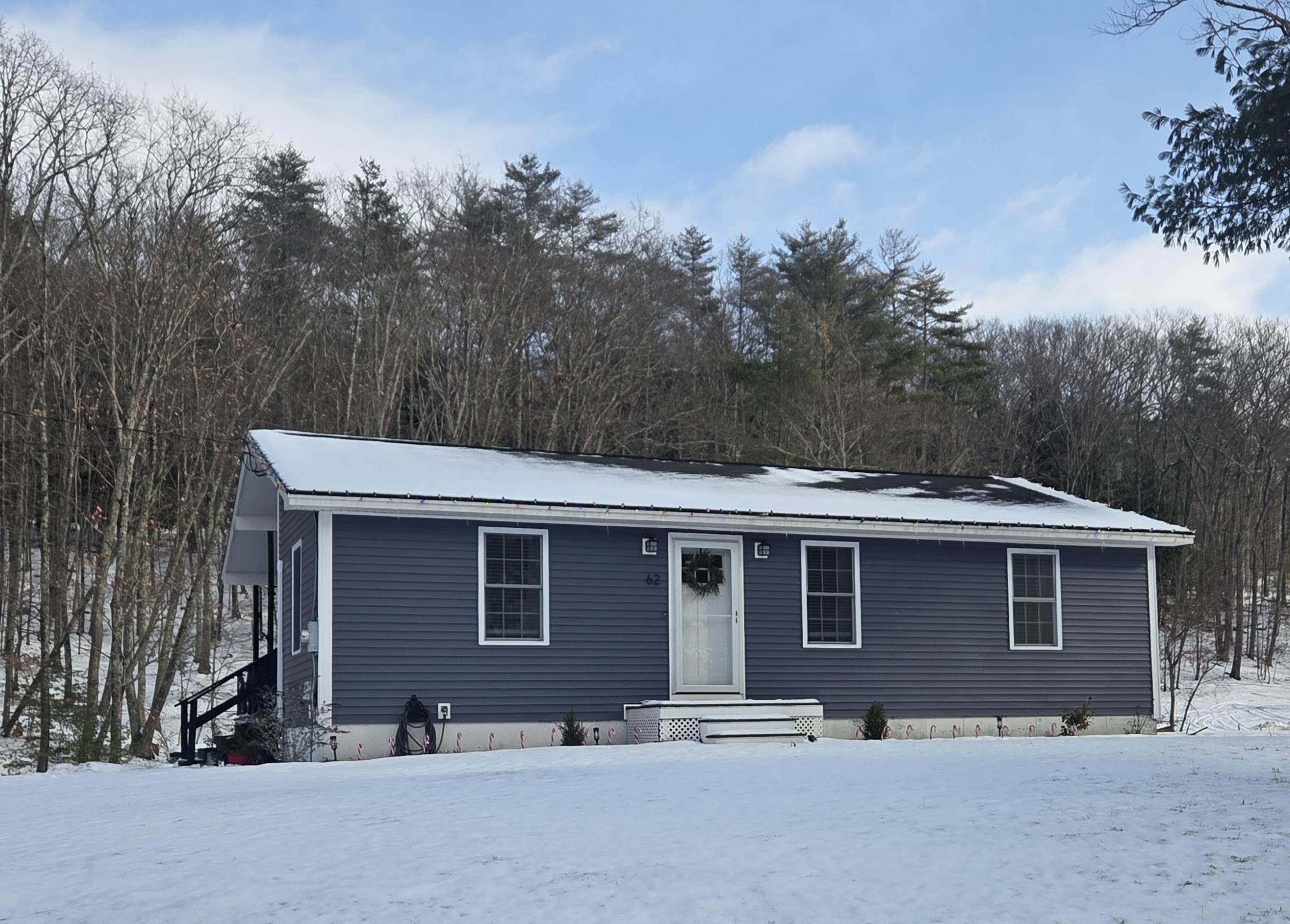 62 Goboro Rd, Epsom, NH 03234