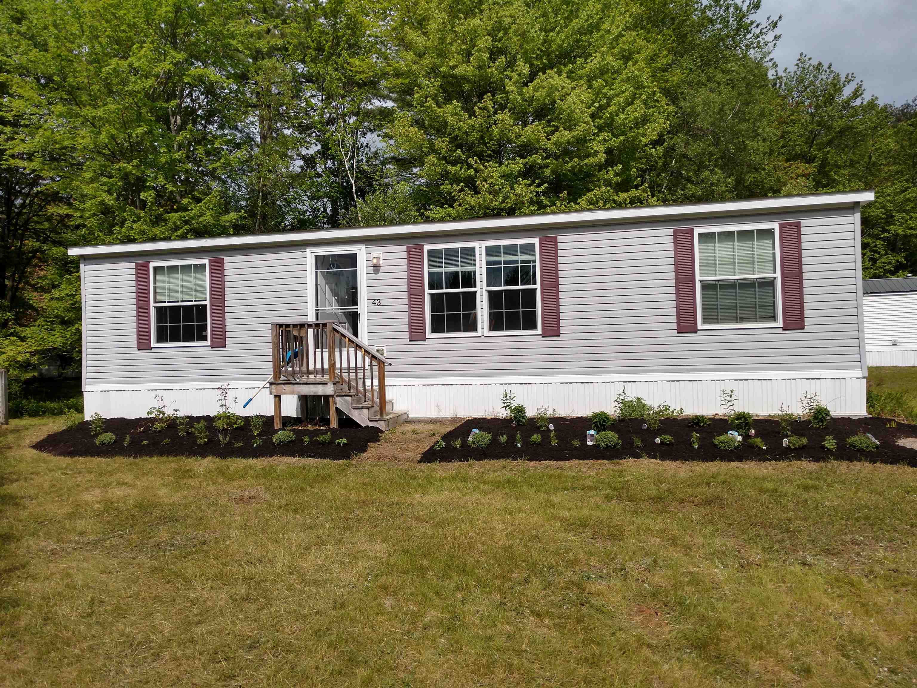 43 Fieldstone Ln, Rochester, NH 03867