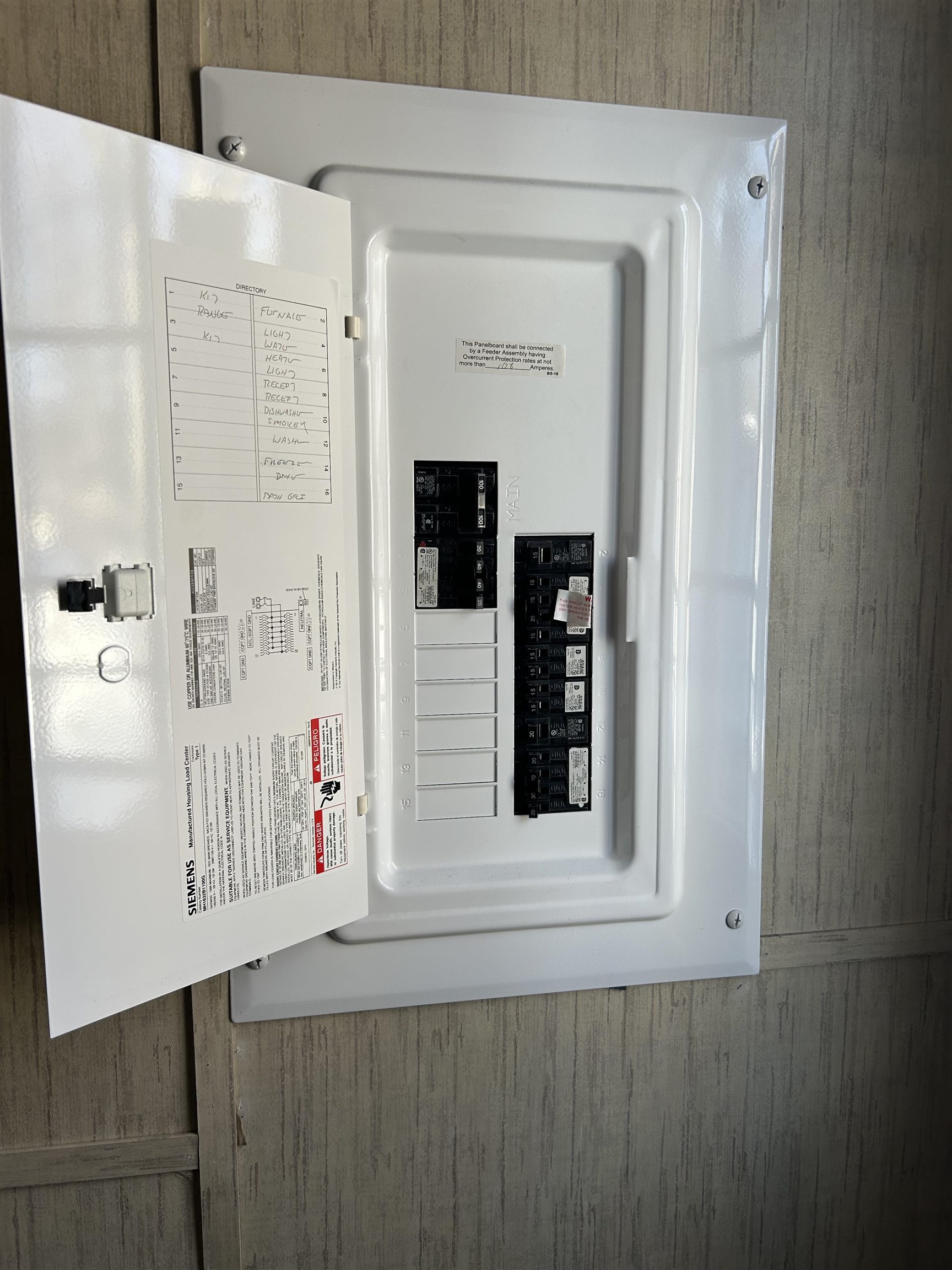 43 Fieldstone Ln, Rochester, NH 03867