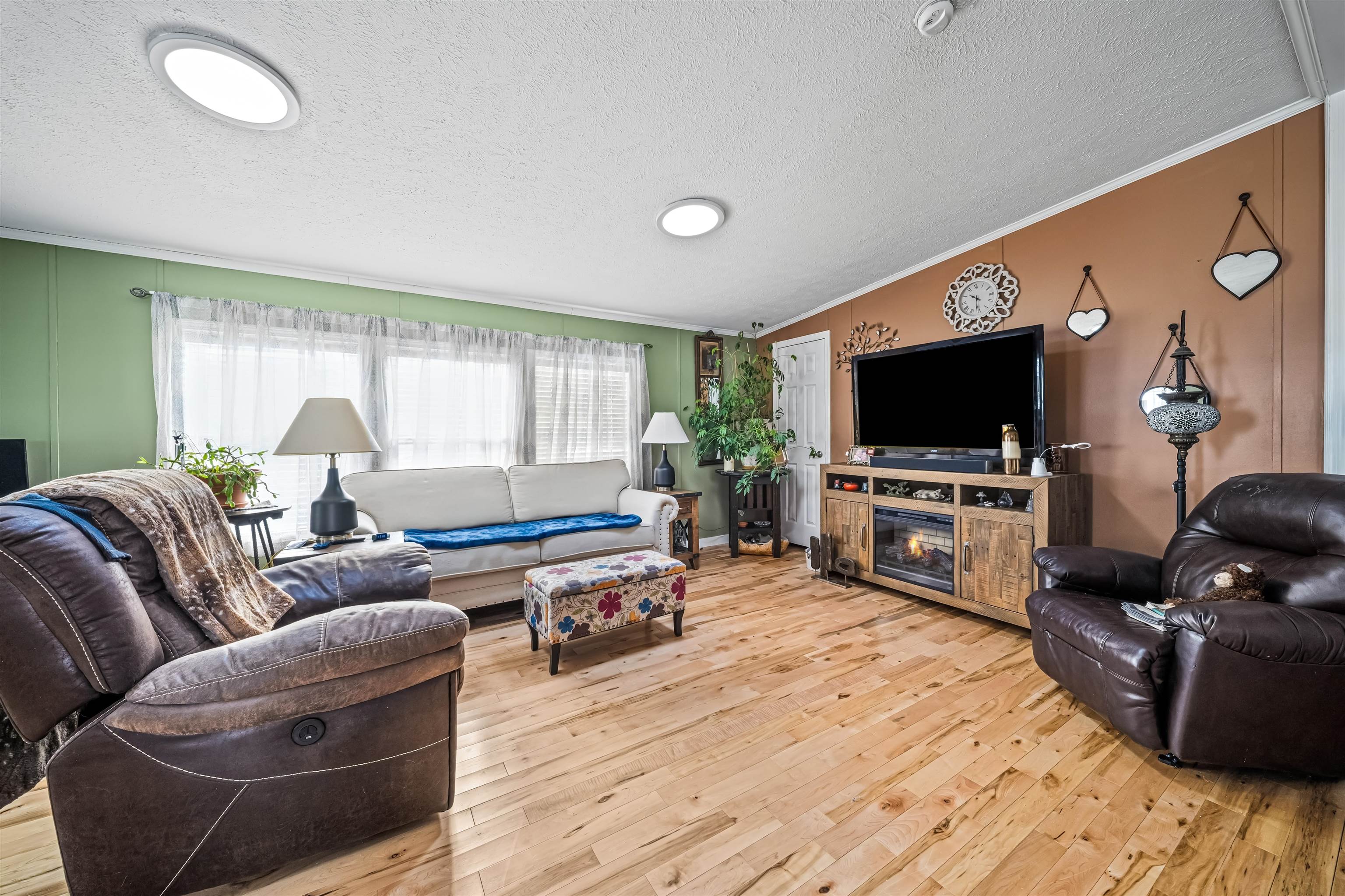 234 Emerald Dr, Barrington, NH 03825