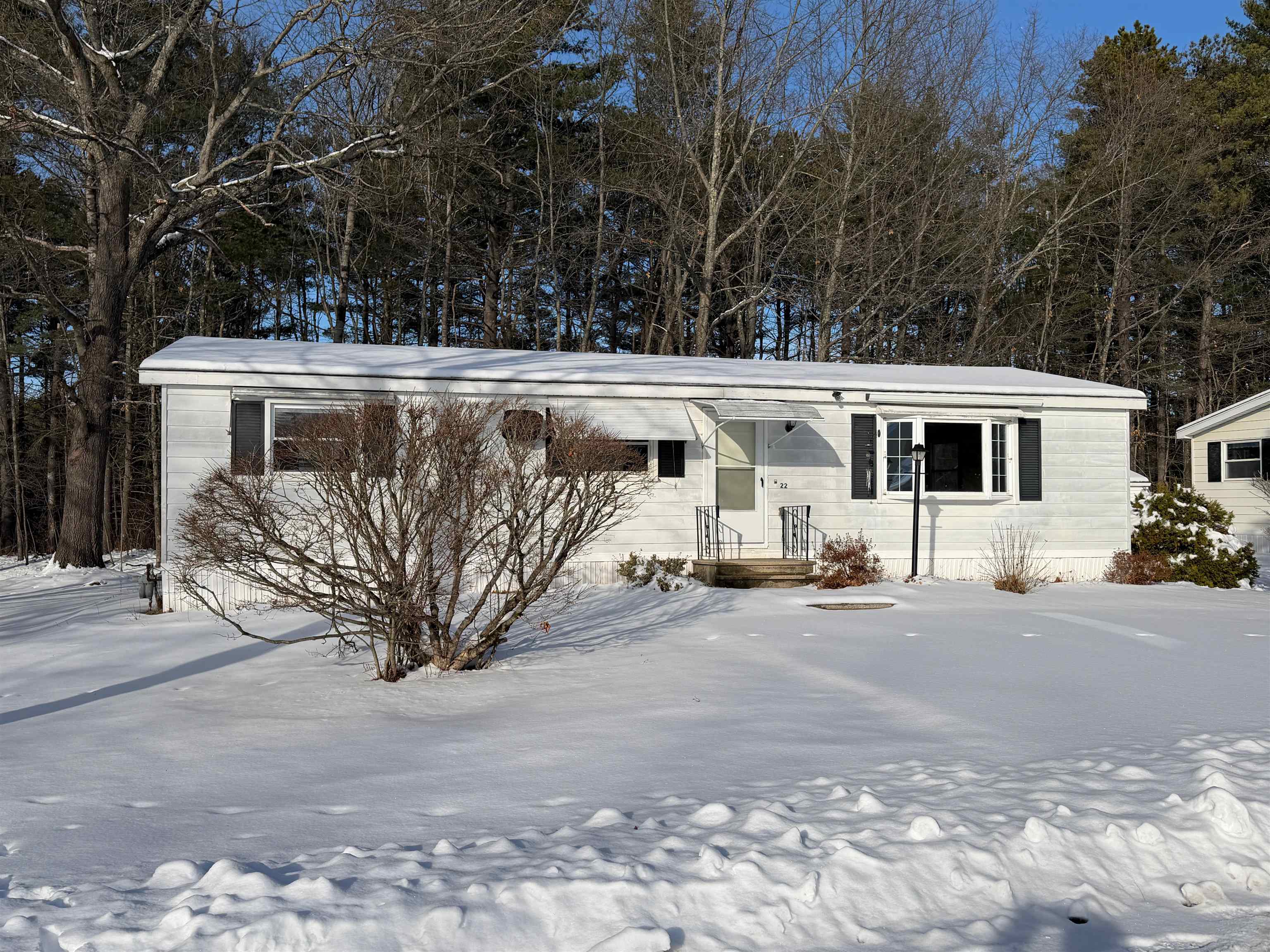 22 Fairfield Dr, Concord, NH 03301