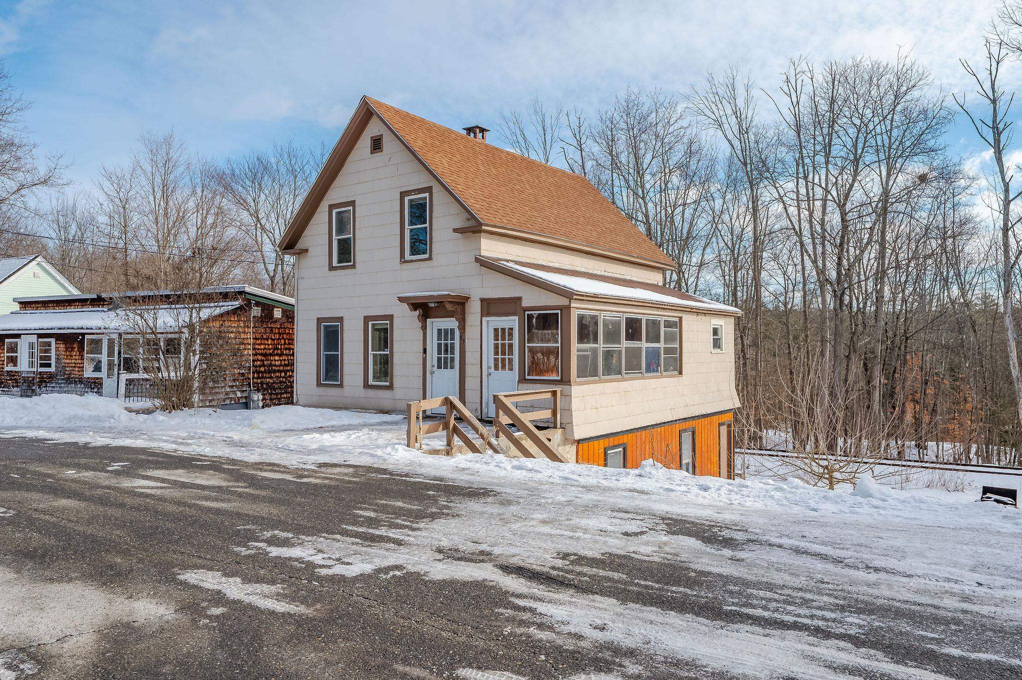 89 Charles St, Milton, NH 03851