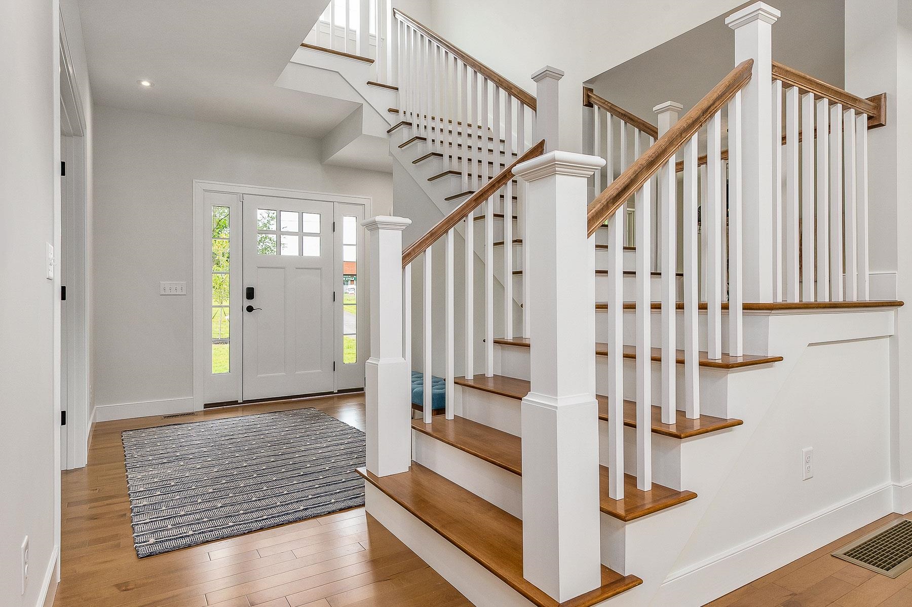 226 Oak St, Dover, NH 03820