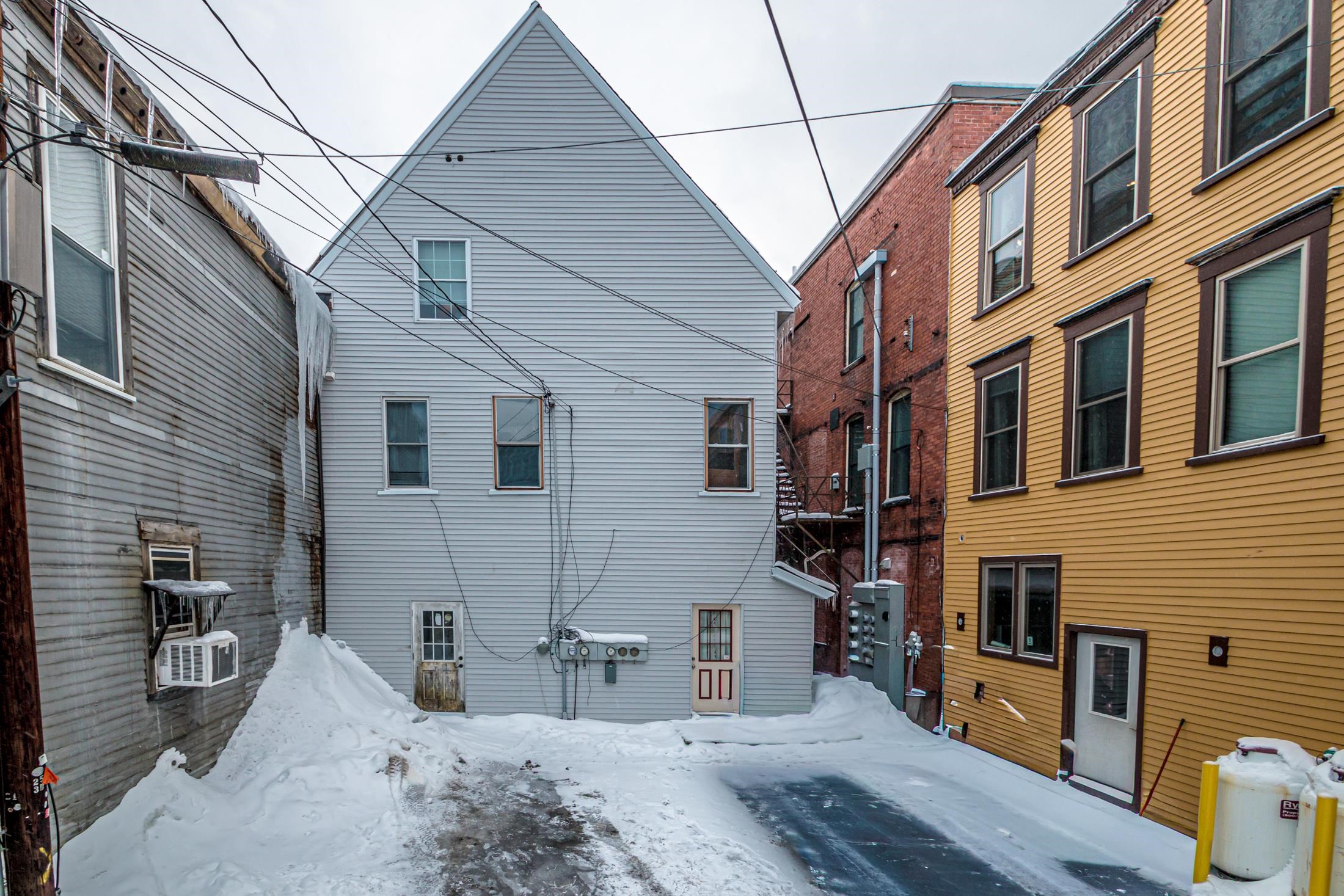 12 Middle St, Lancaster, NH 03584