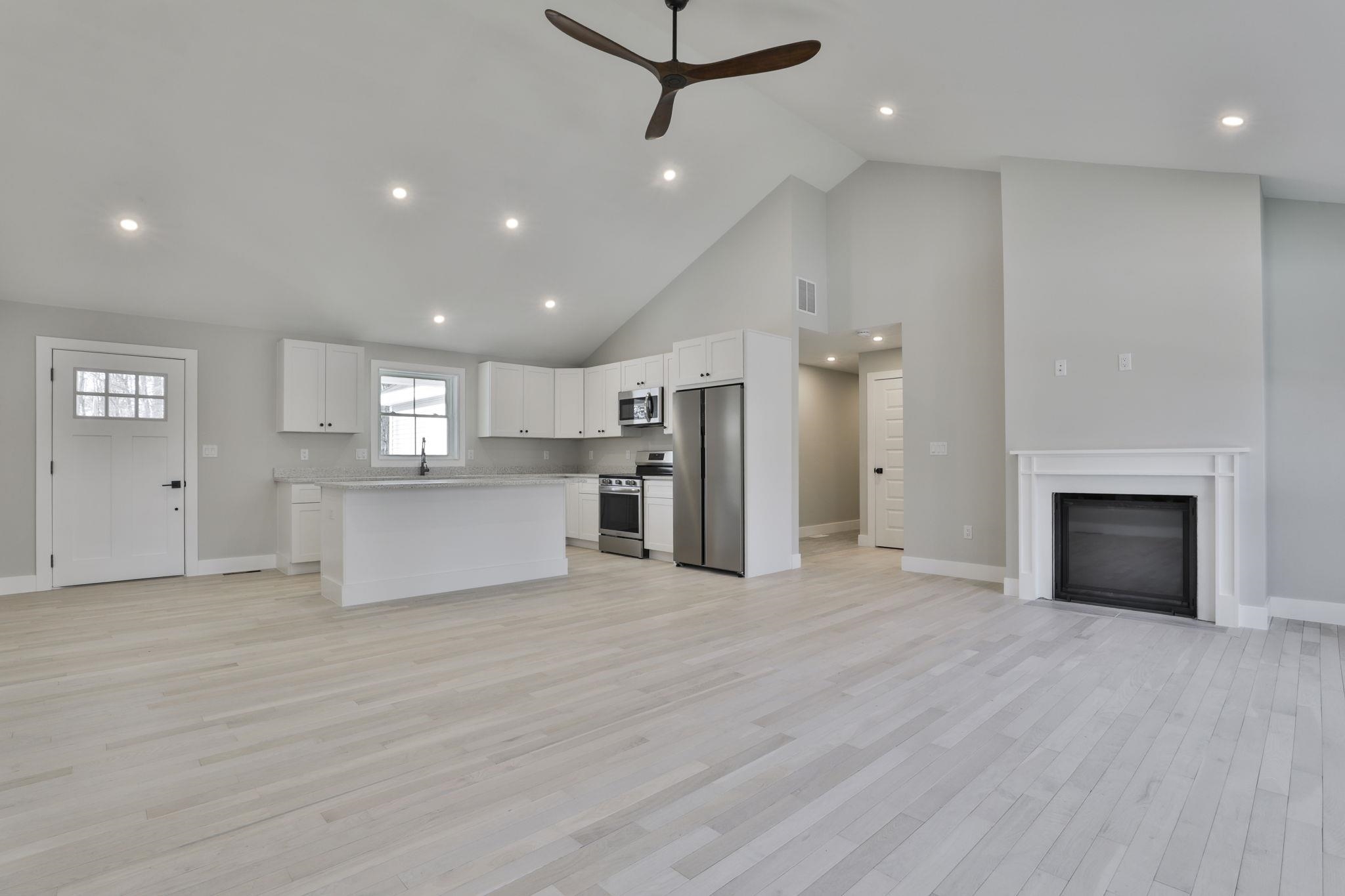 12 Thompson Crossing Rd, Antrim, NH 03440