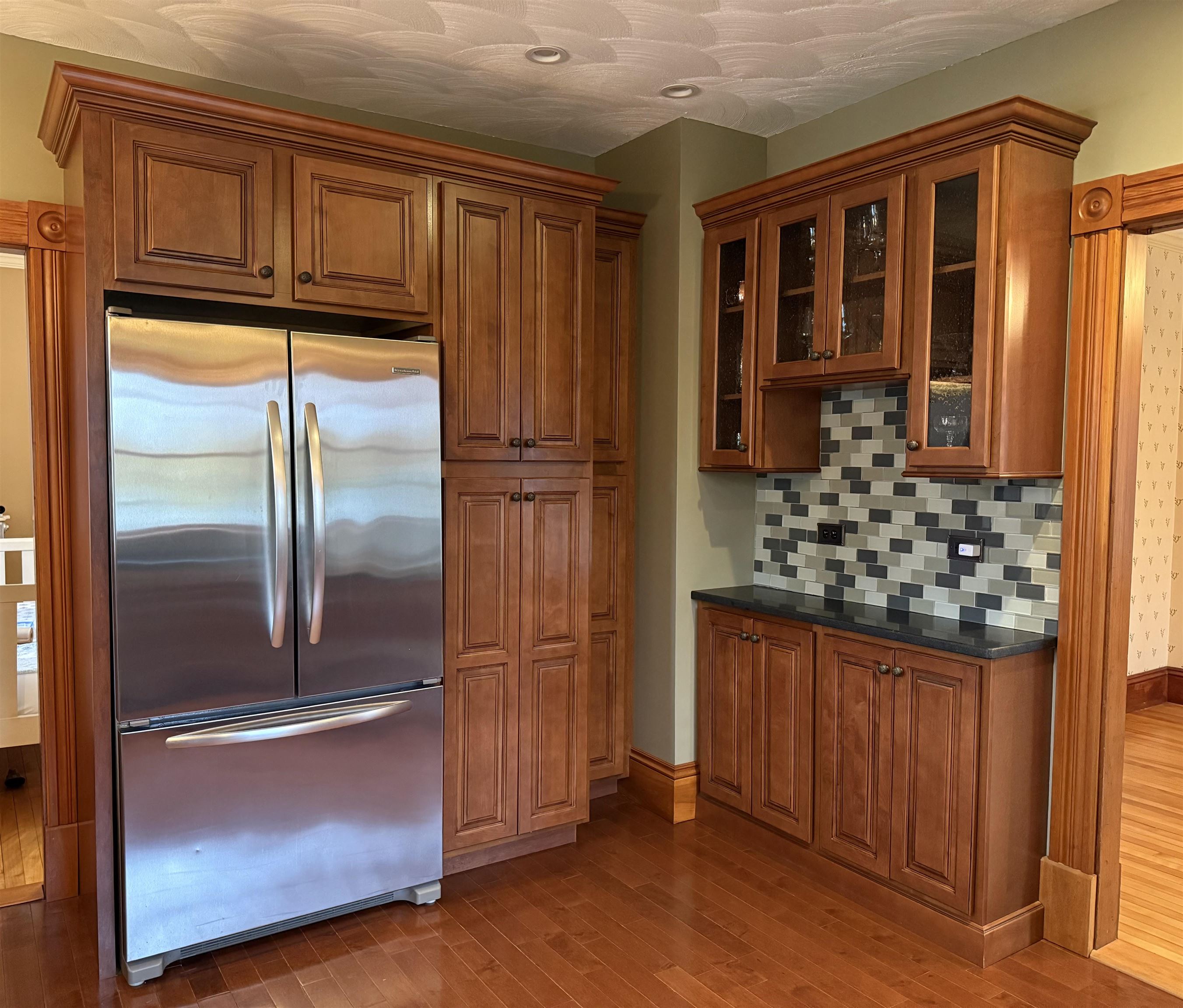 86 Maple St, Henniker, NH 03242