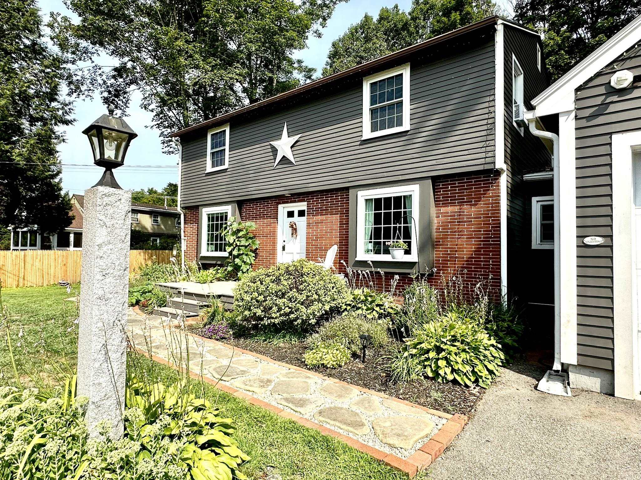 8 Marguerite St, Keene, NH 03431