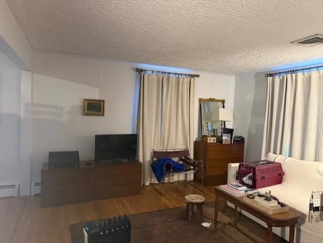 8 Short Ave, Hooksett, NH 03106