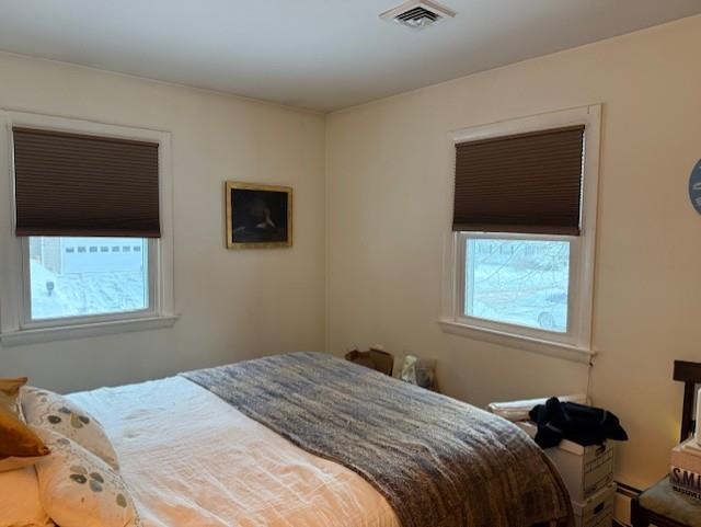 8 Short Ave, Hooksett, NH 03106