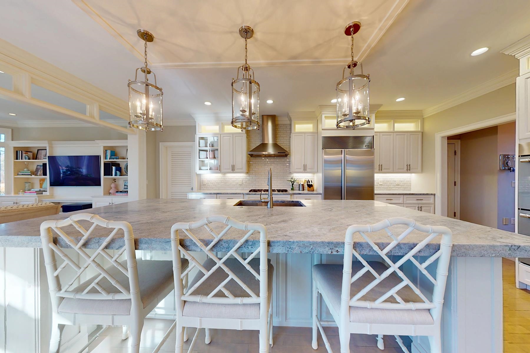 10 Wingate Ct, Stratham, NH 03885