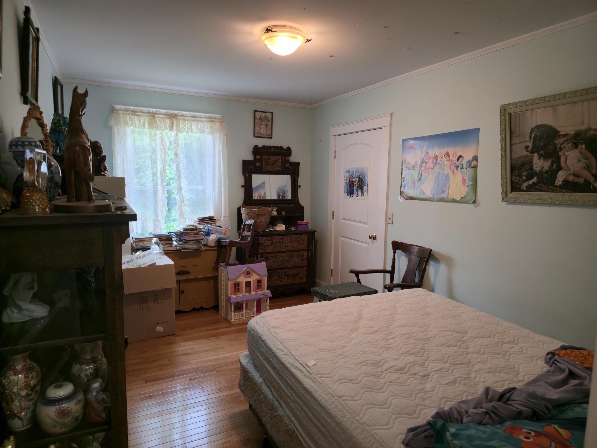 15 Old Pine Tree Cemetery Rd, Lebanon, NH 03784