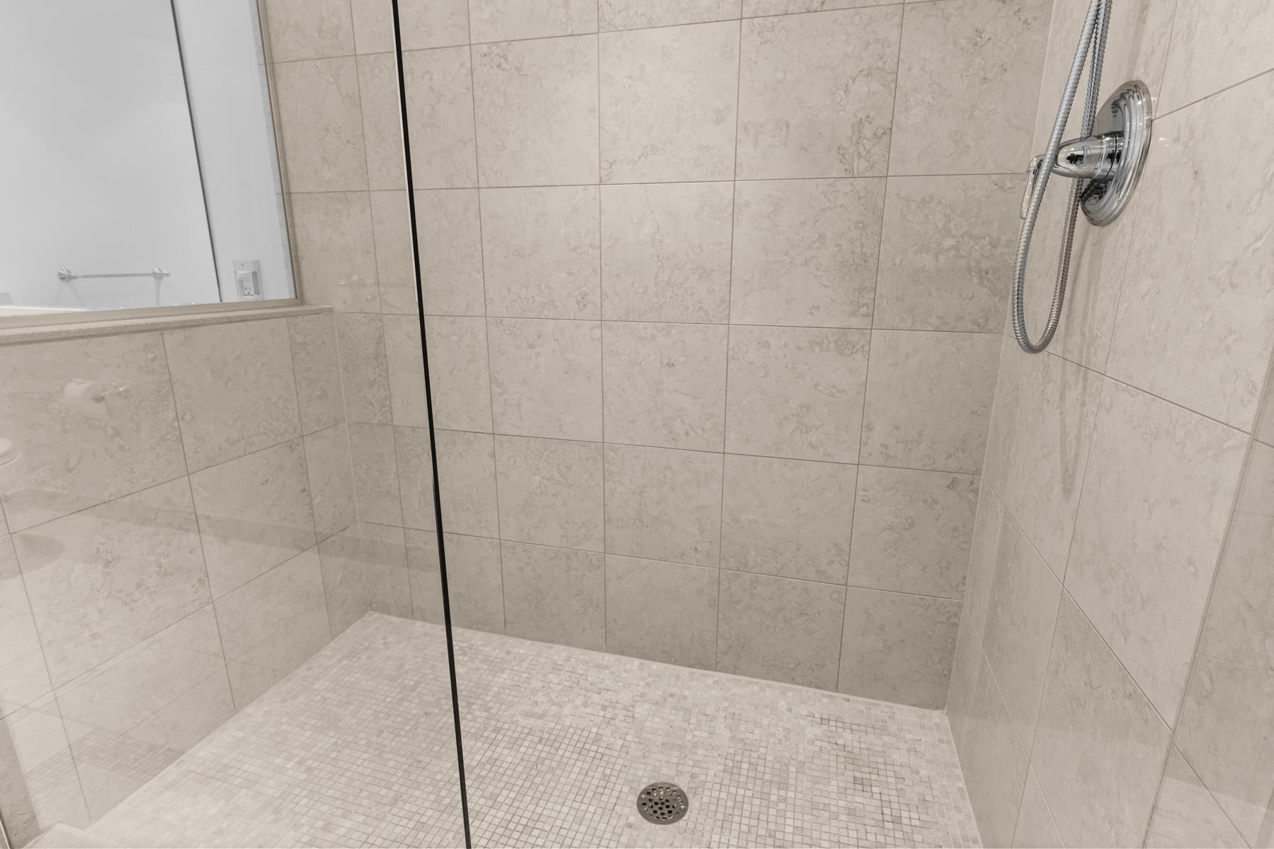 77 Hanover St, Portsmouth, NH 03801