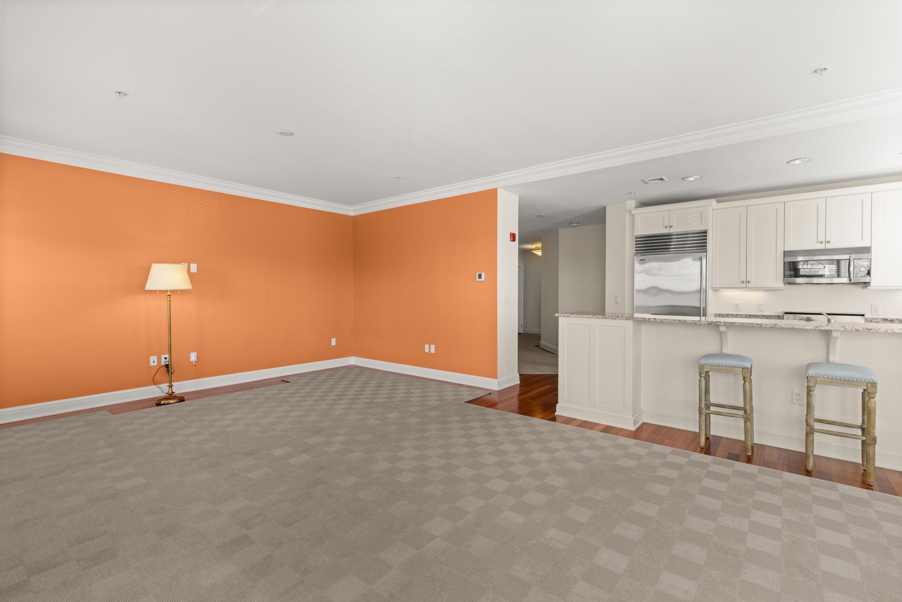 77 Hanover St, Portsmouth, NH 03801