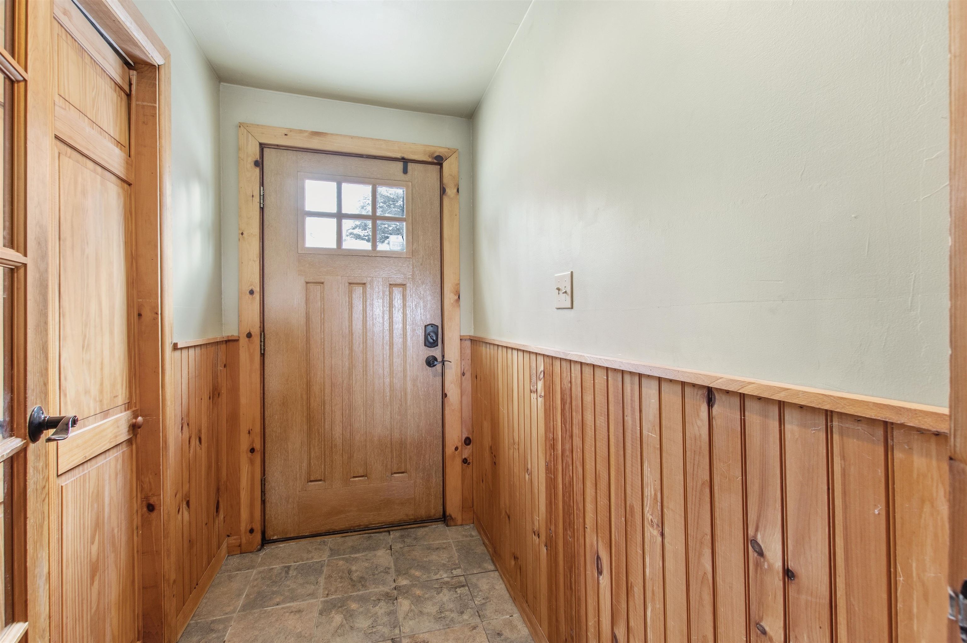 711 Piper Hill Rd, Stewartstown, NH 03576