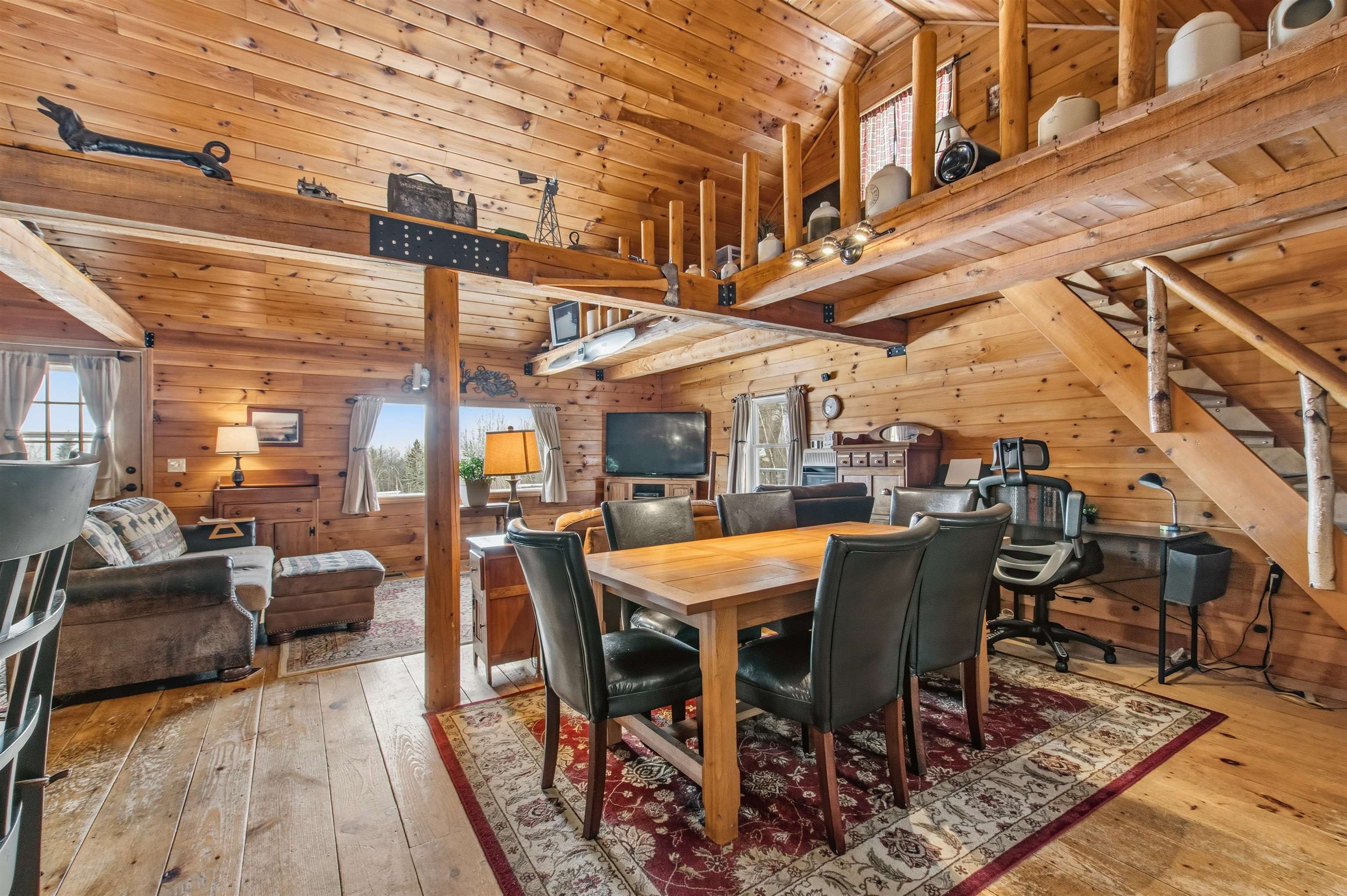 711 Piper Hill Rd, Stewartstown, NH 03576