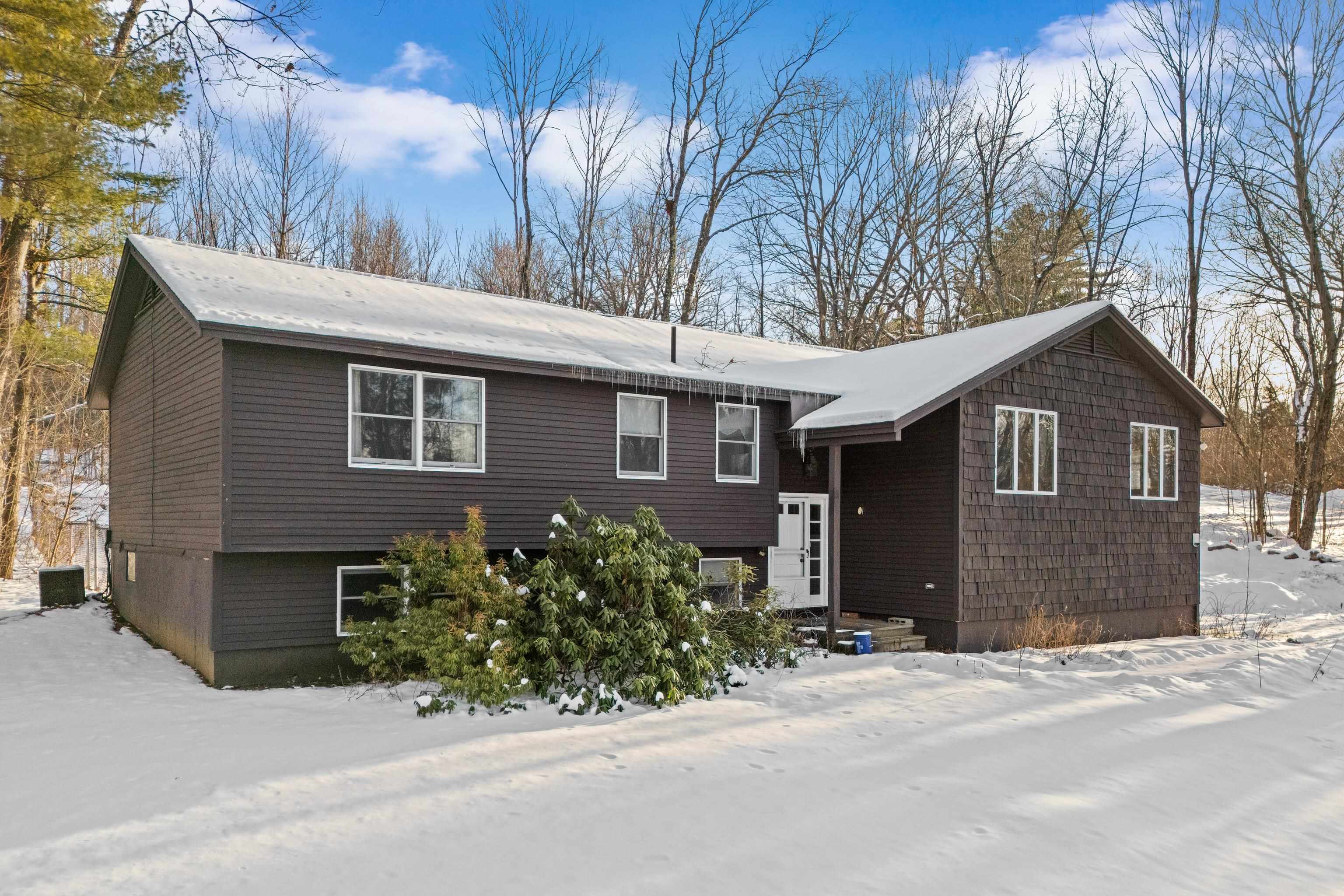 25 Sherwood Forest Dr, Gilford, NH 03249