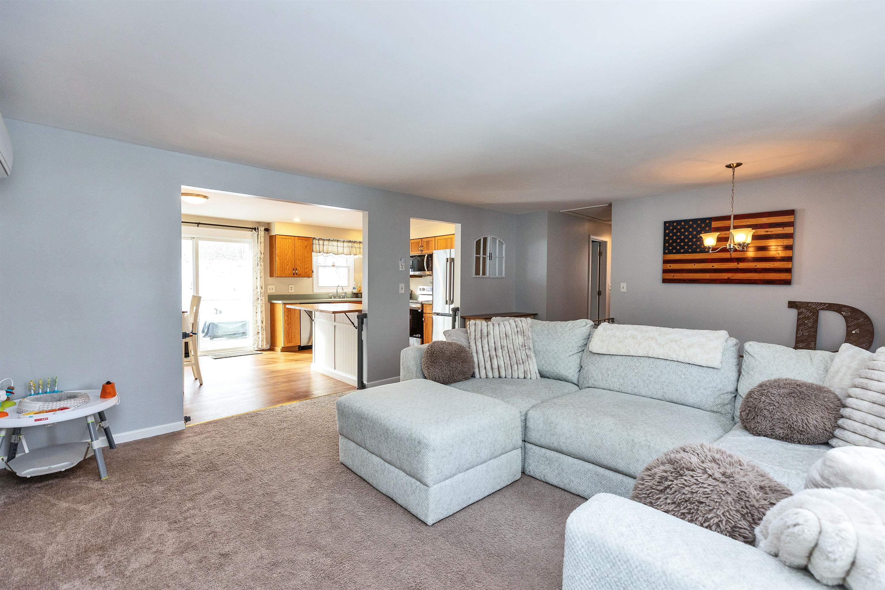 1 Nancy Ln, Raymond, NH 03077