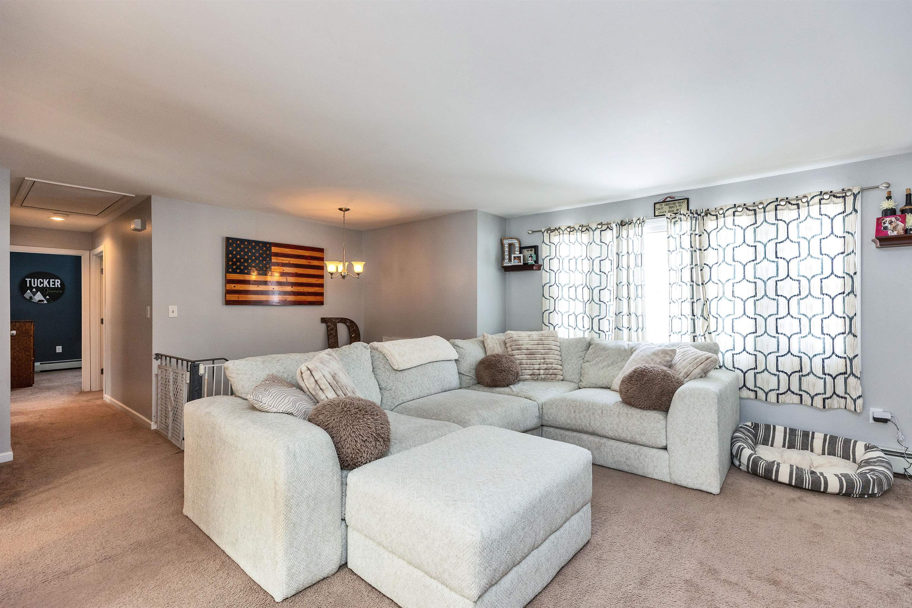 1 Nancy Ln, Raymond, NH 03077