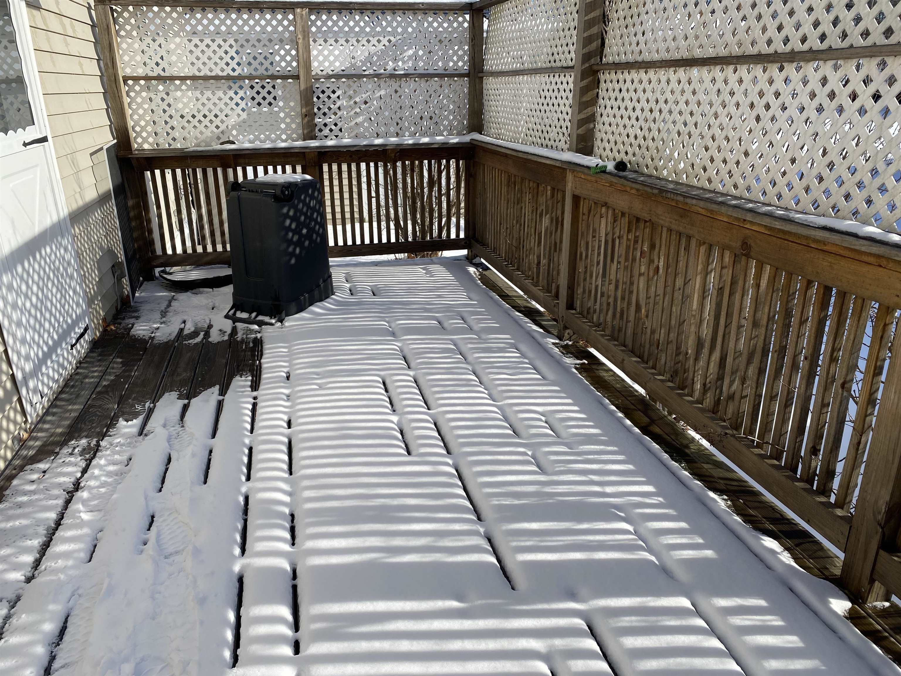 69 Nashville St, Seabrook, NH 03874