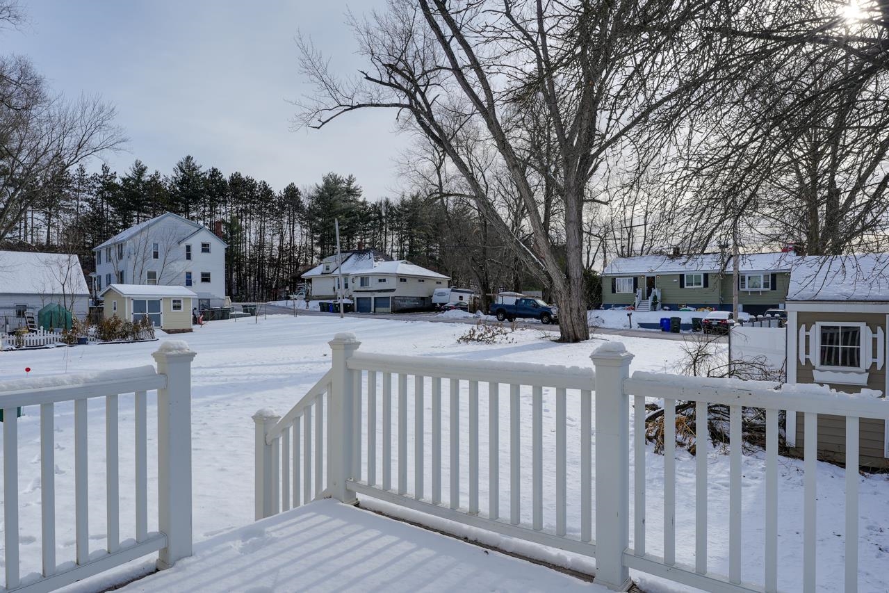 48 Greenleaf St, Manchester, NH 03103