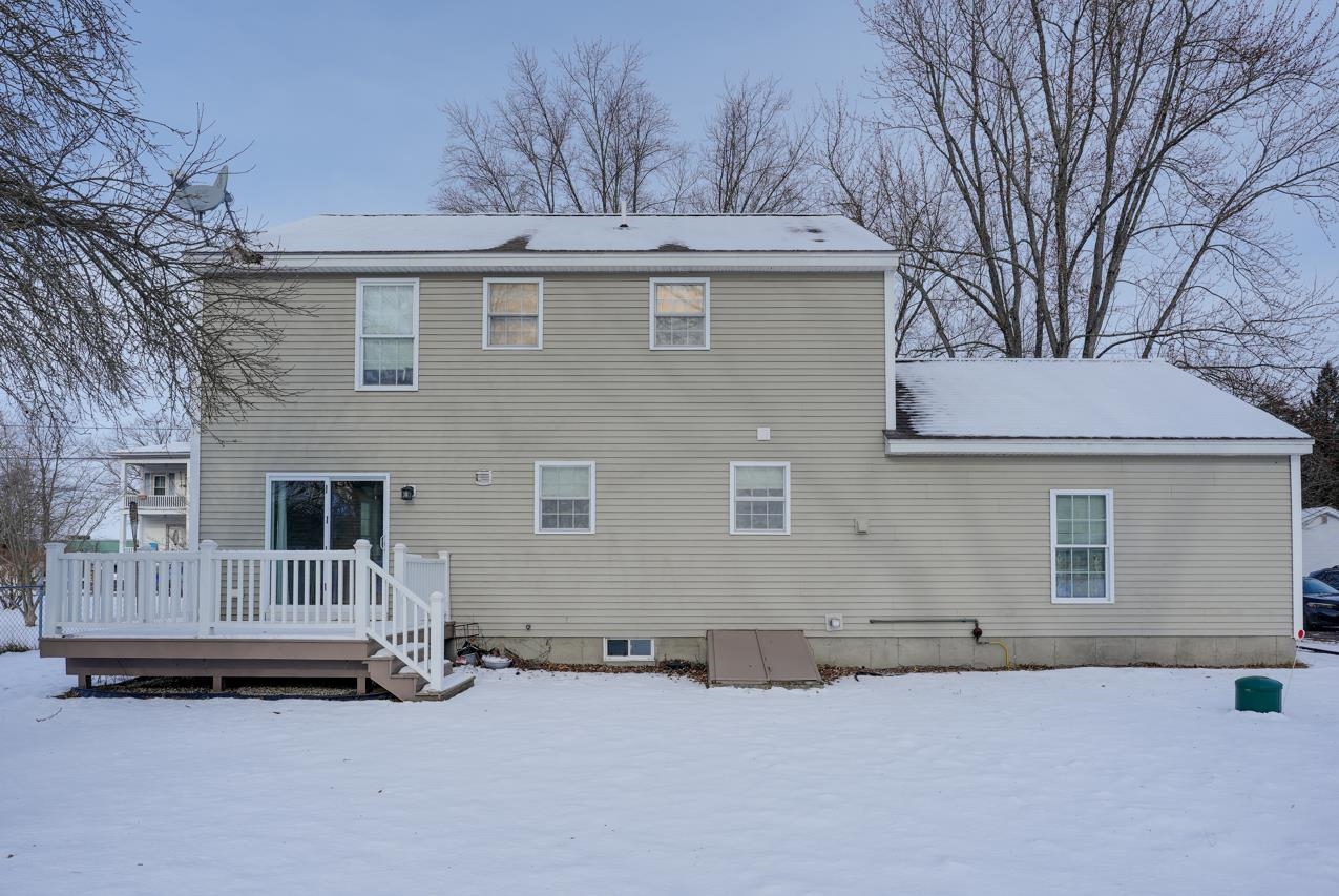 48 Greenleaf St, Manchester, NH 03103