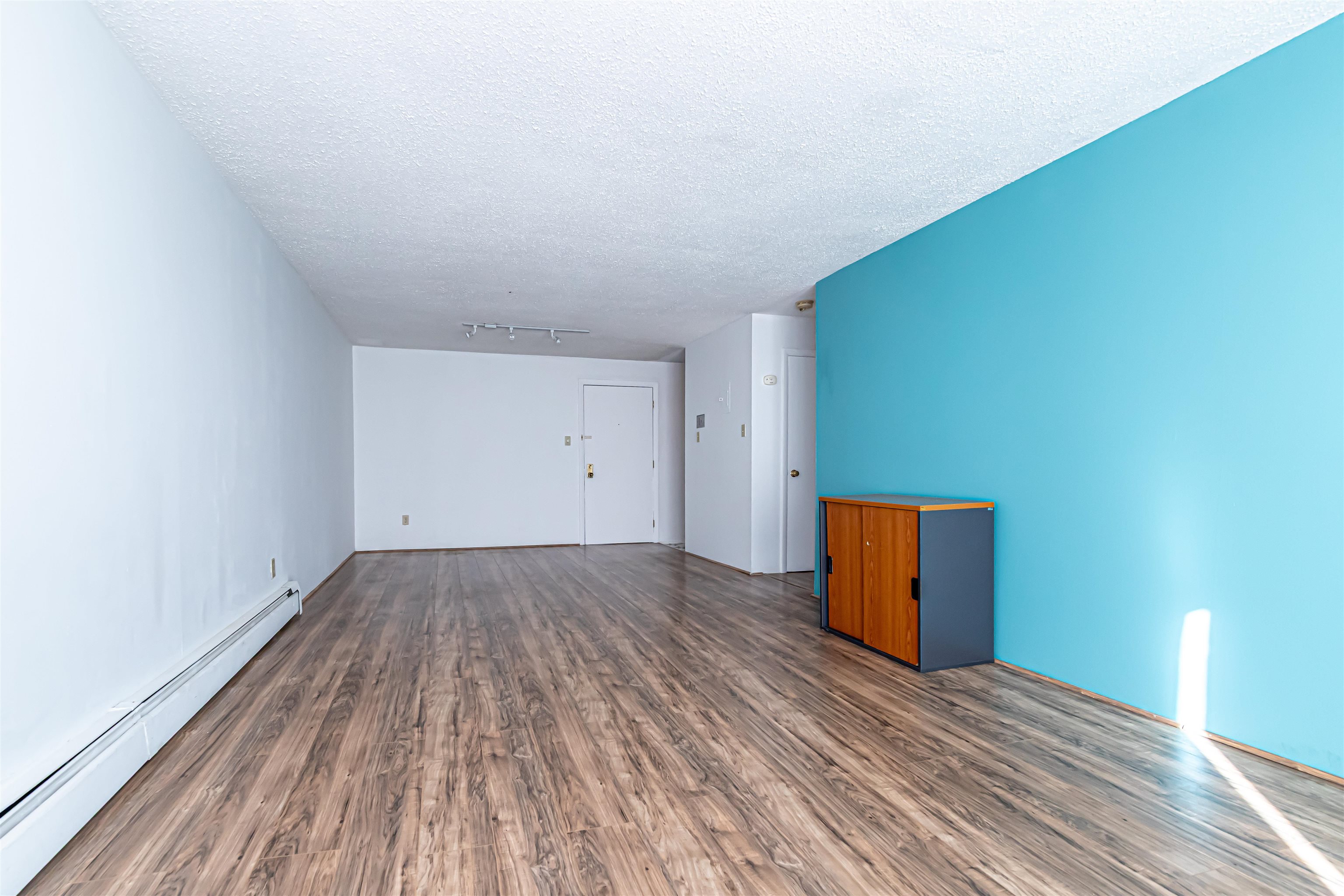 4 Pembroke Dr, Derry, NH 03038