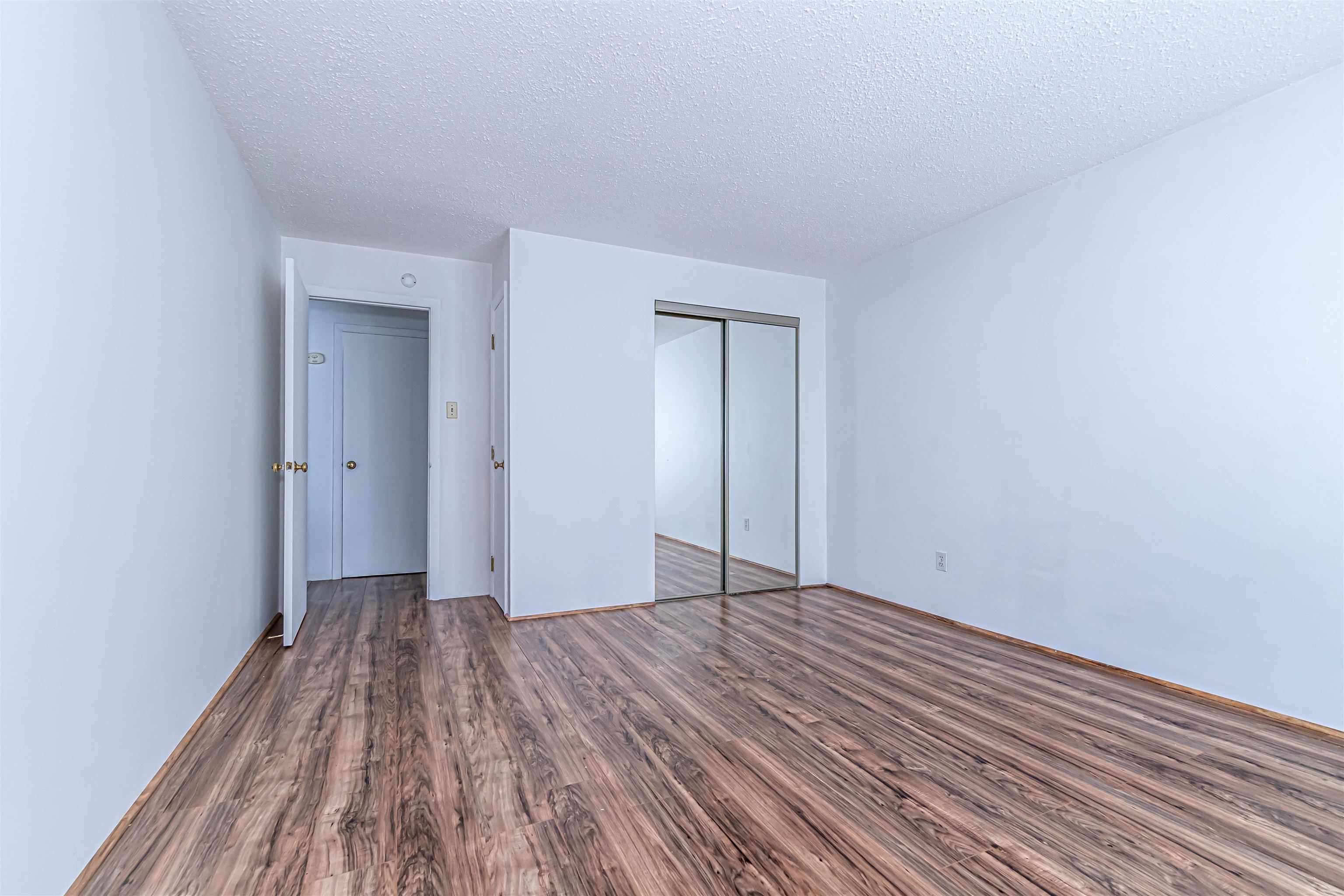 4 Pembroke Dr, Derry, NH 03038